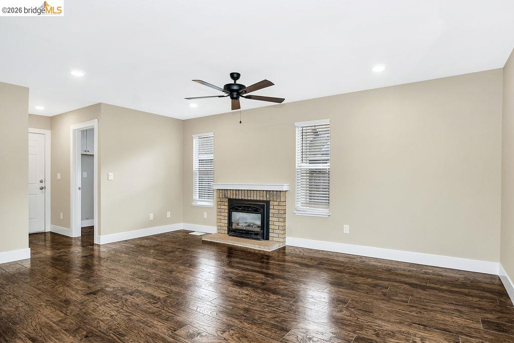 Detail Gallery Image 13 of 39 For 5041 Claremont Ct, Oakley,  CA 94561 - 4 Beds | 2/1 Baths