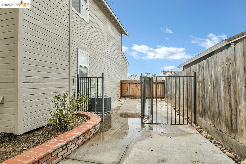Detail Gallery Image 37 of 39 For 5041 Claremont Ct, Oakley,  CA 94561 - 4 Beds | 2/1 Baths