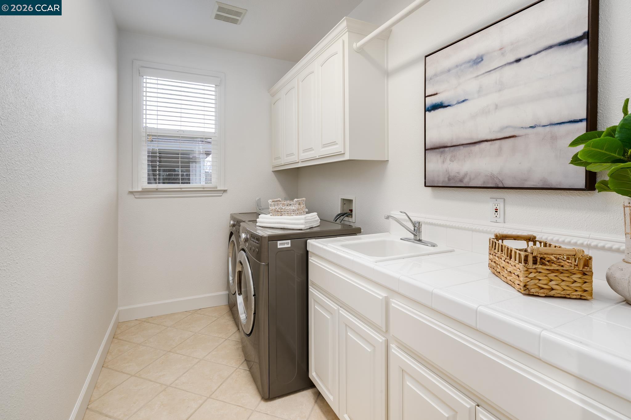 Detail Gallery Image 38 of 47 For 298 Sullivan Ct, Pleasanton,  CA 94566 - 5 Beds | 4/1 Baths