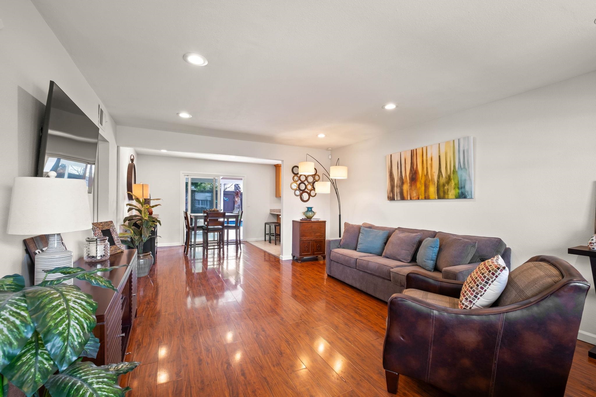 Detail Gallery Image 3 of 31 For 1234 N P St, Livermore,  CA 94551 - 3 Beds | 2 Baths