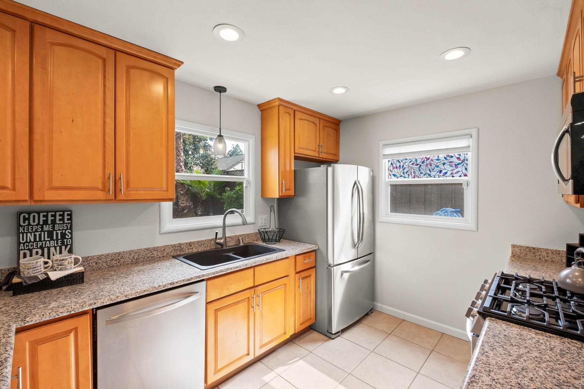 Detail Gallery Image 10 of 31 For 1234 N P St, Livermore,  CA 94551 - 3 Beds | 2 Baths