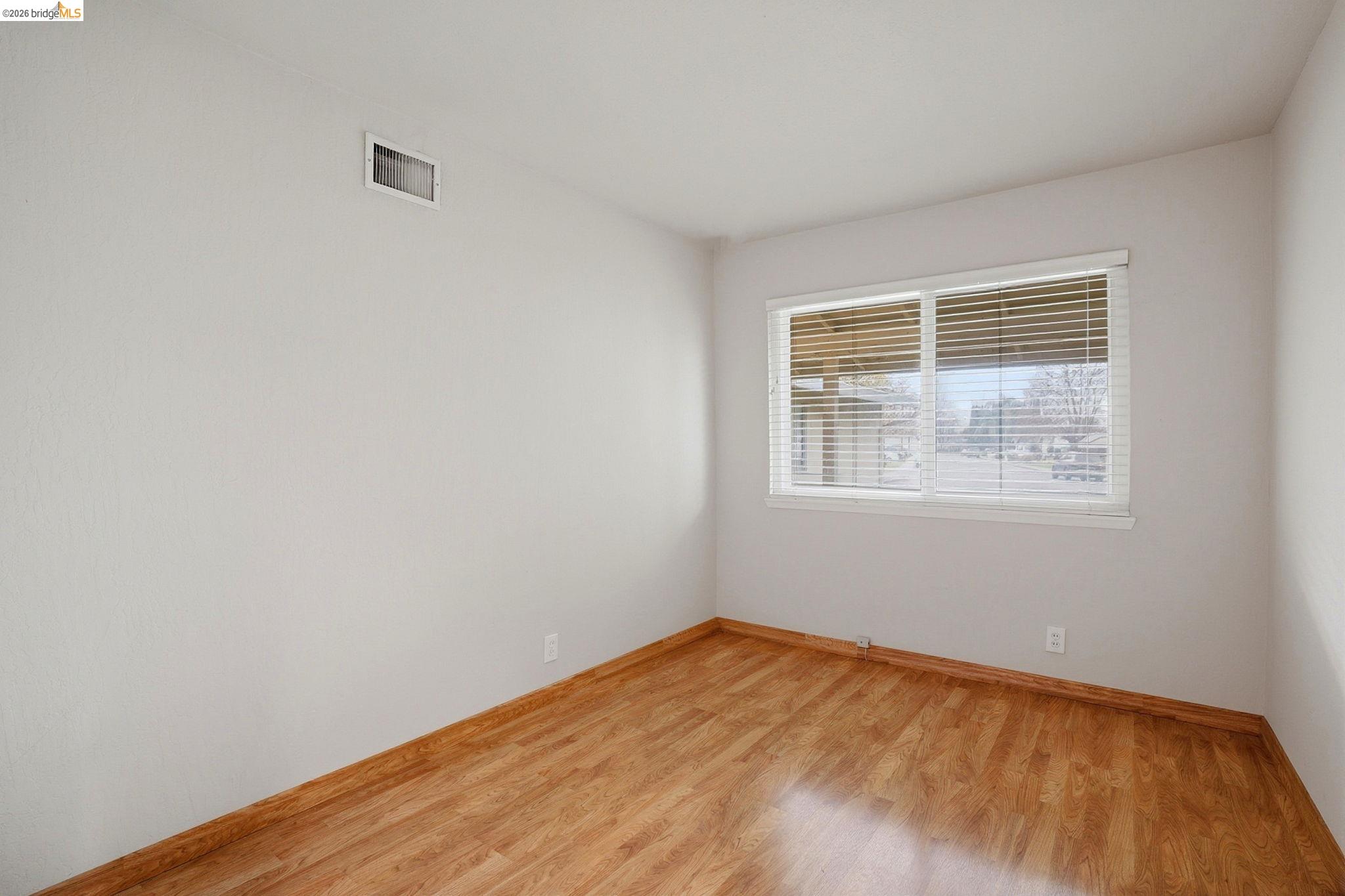 Detail Gallery Image 25 of 35 For 2758 Wexford Dr, Concord,  CA 94519 - 4 Beds | 2 Baths