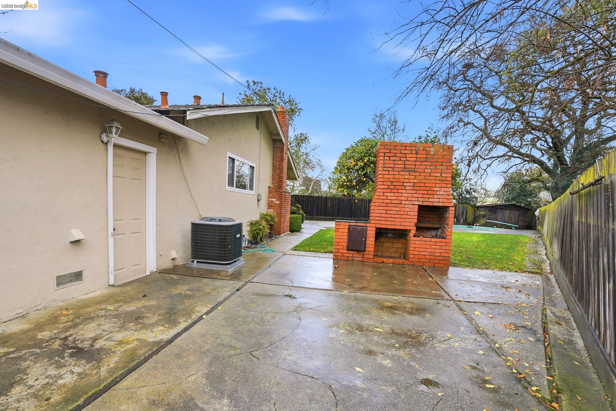 Detail Gallery Image 34 of 35 For 2758 Wexford Dr, Concord,  CA 94519 - 4 Beds | 2 Baths
