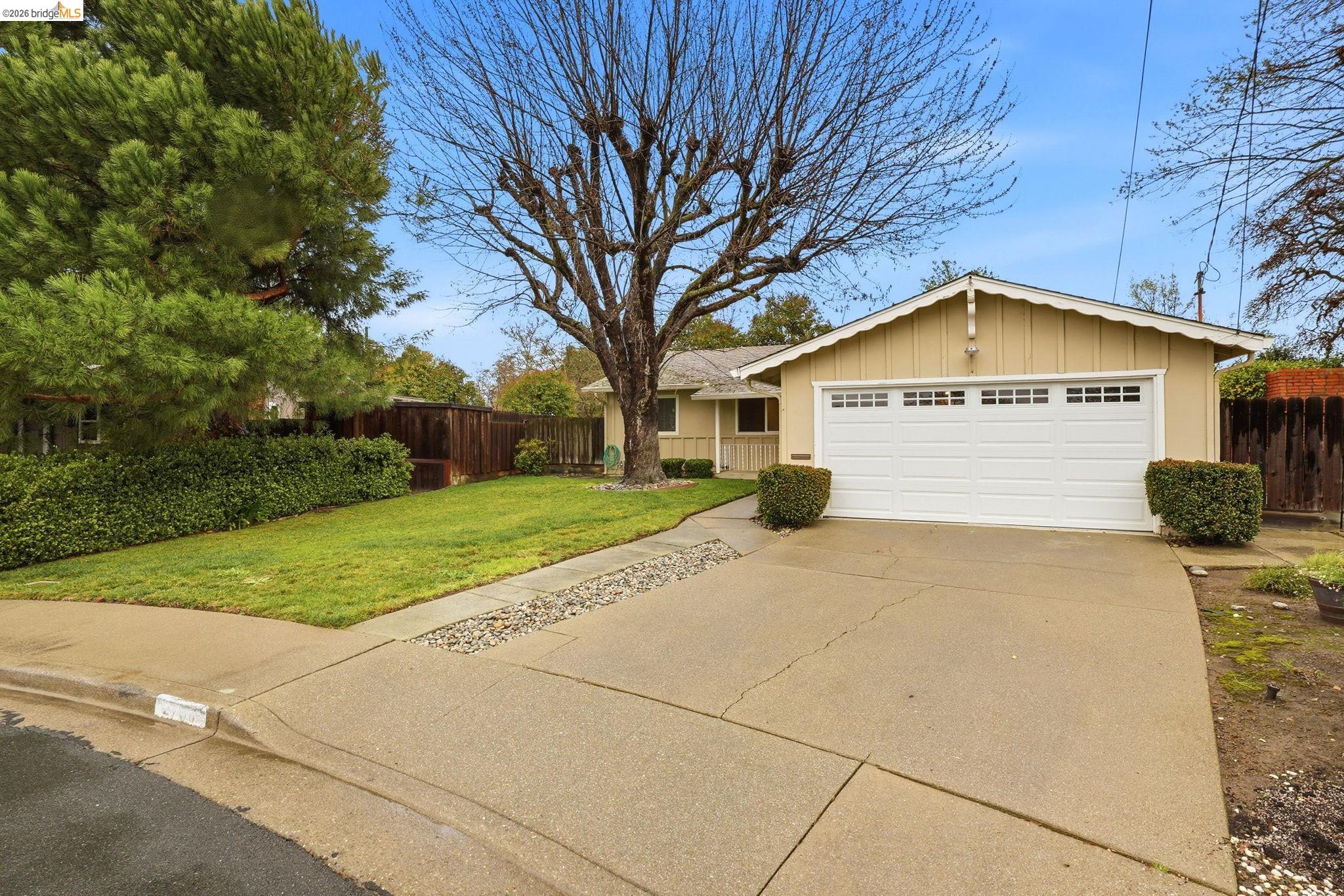 Detail Gallery Image 5 of 35 For 2758 Wexford Dr, Concord,  CA 94519 - 4 Beds | 2 Baths
