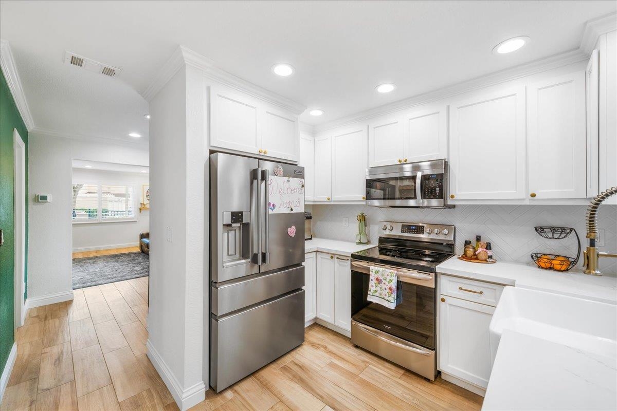 Photo #4: 41124533 Listing: Photo #4