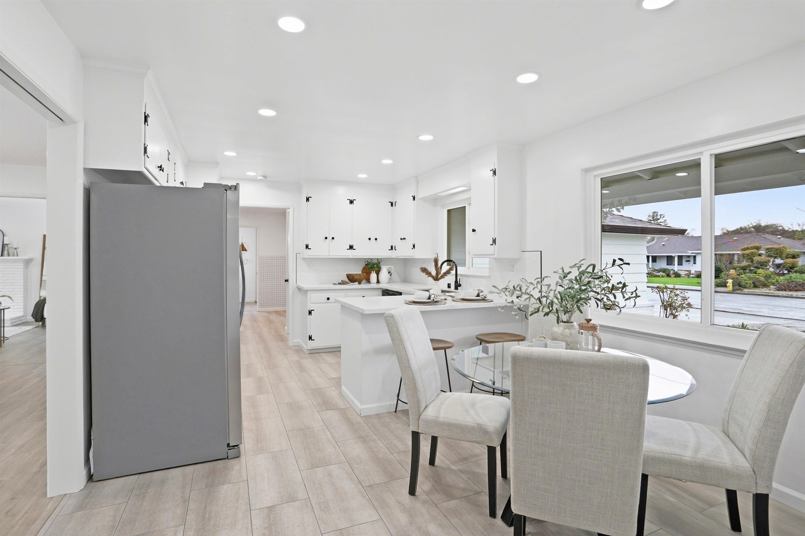 Detail Gallery Image 13 of 37 For 4537 Norris Rd, Fremont,  CA 94536 - 4 Beds | 3/1 Baths