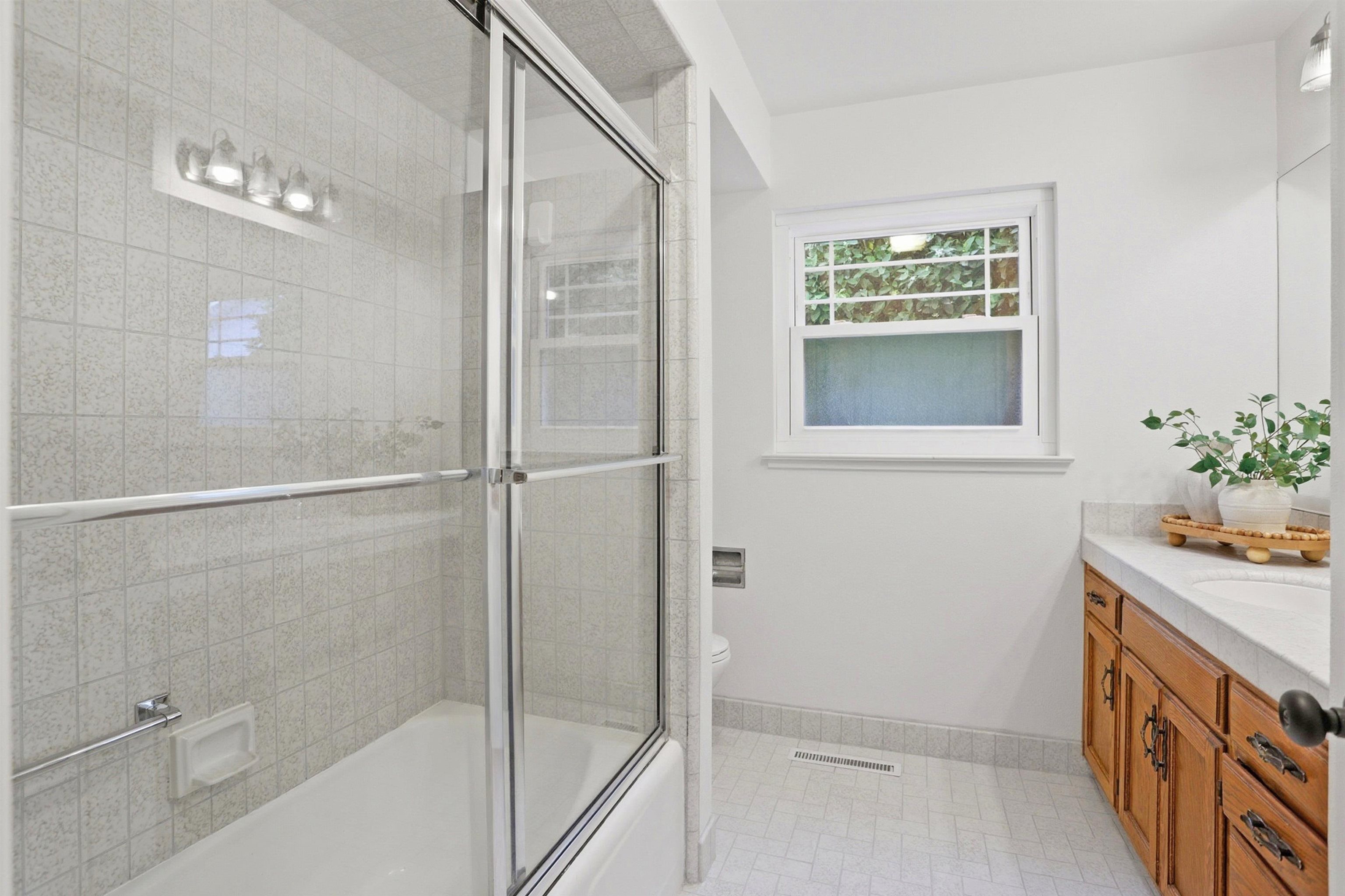 Detail Gallery Image 23 of 37 For 4537 Norris Rd, Fremont,  CA 94536 - 4 Beds | 3/1 Baths