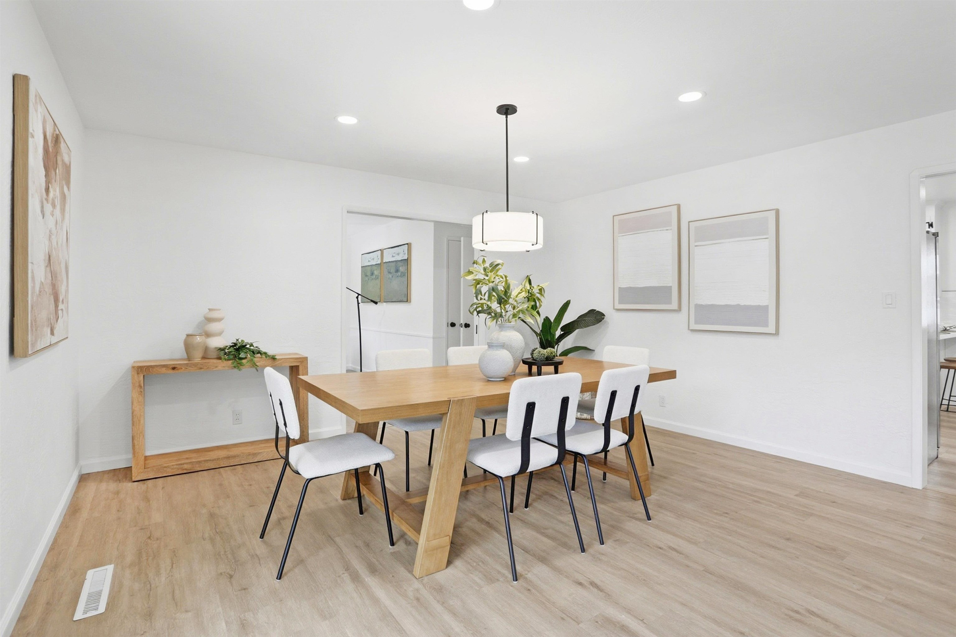 Detail Gallery Image 8 of 37 For 4537 Norris Rd, Fremont,  CA 94536 - 4 Beds | 3/1 Baths