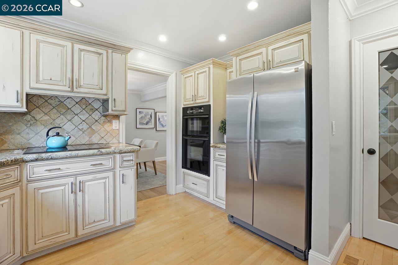 Detail Gallery Image 17 of 60 For 1903 via Ferrari, Lafayette,  CA 94549 - 4 Beds | 2/1 Baths