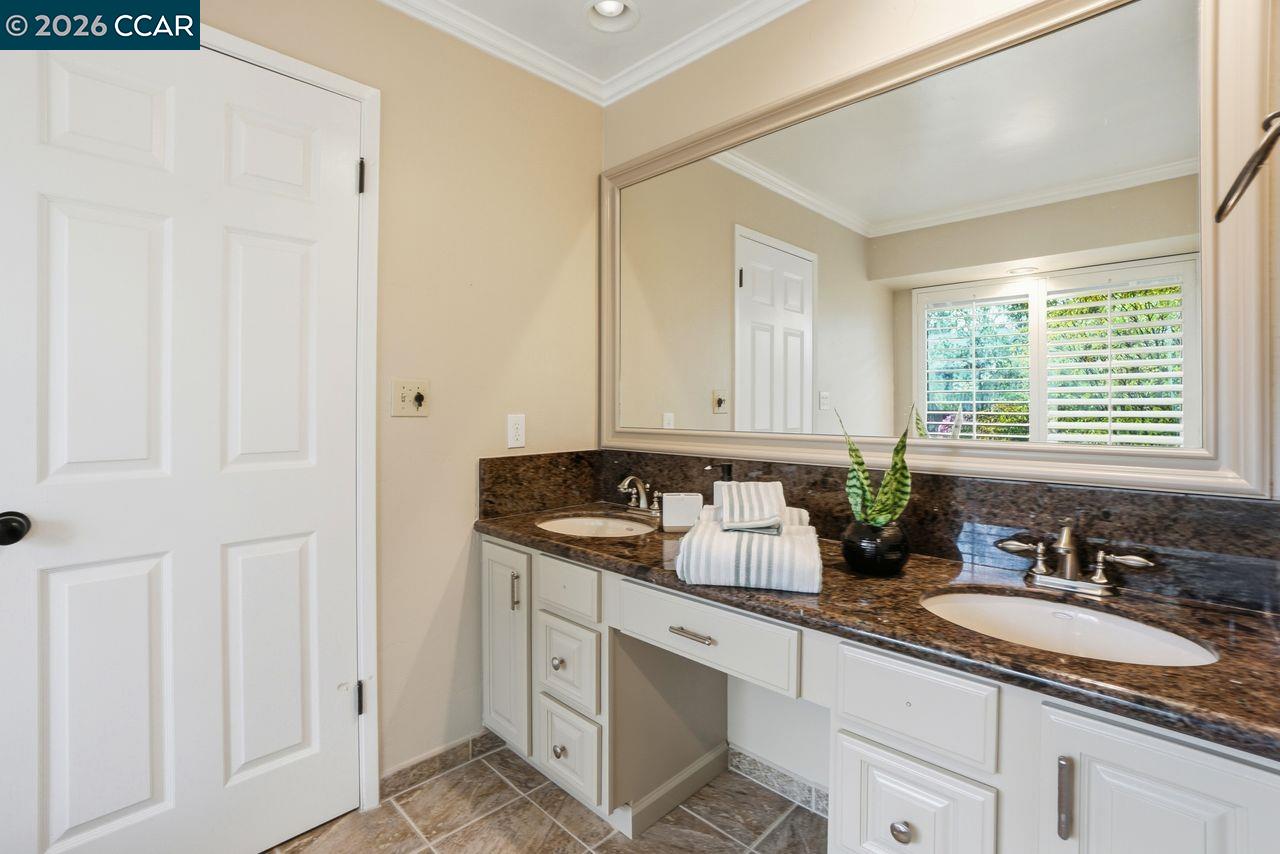 Detail Gallery Image 38 of 60 For 1903 via Ferrari, Lafayette,  CA 94549 - 4 Beds | 2/1 Baths