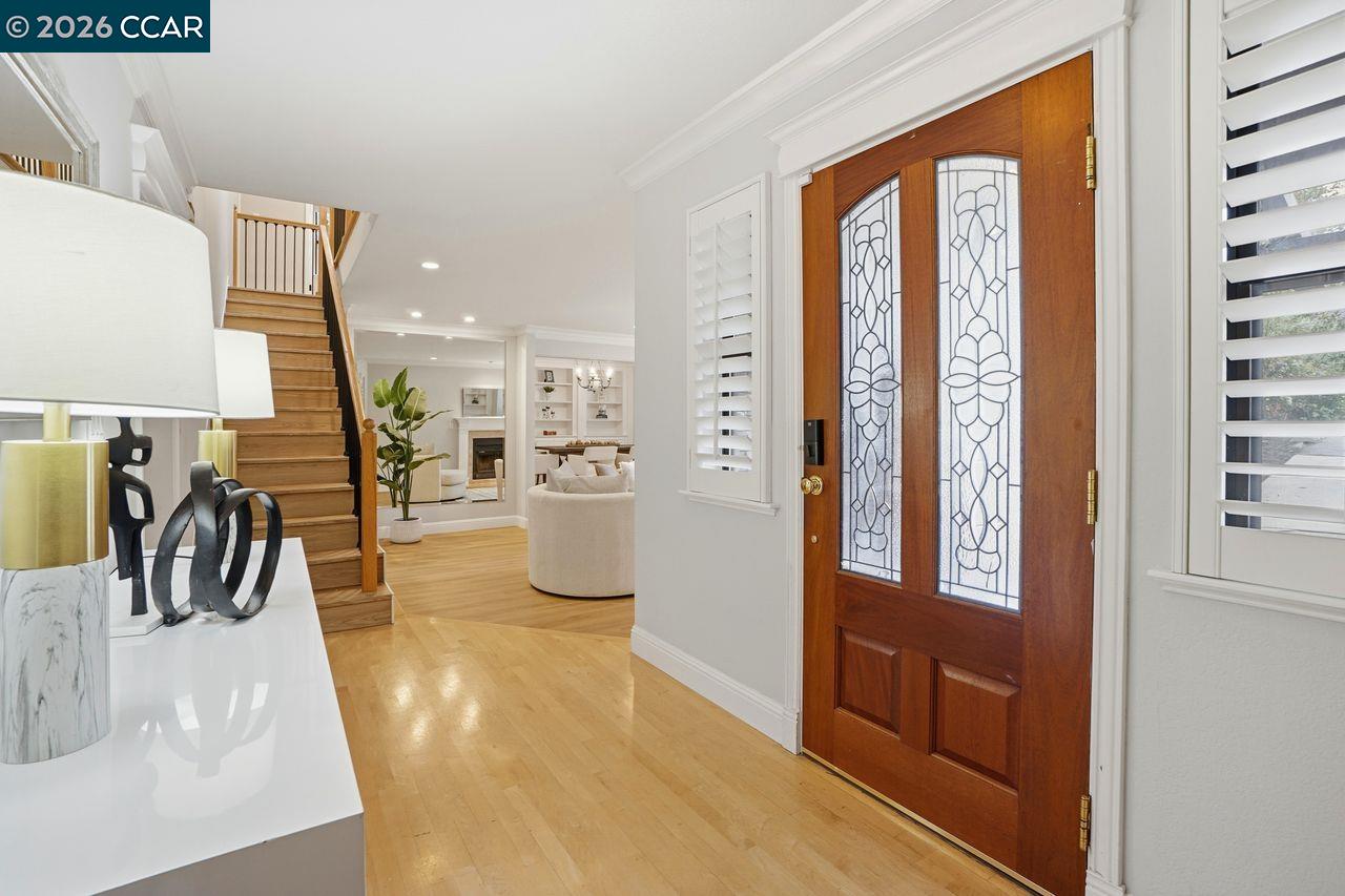 Detail Gallery Image 6 of 60 For 1903 via Ferrari, Lafayette,  CA 94549 - 4 Beds | 2/1 Baths