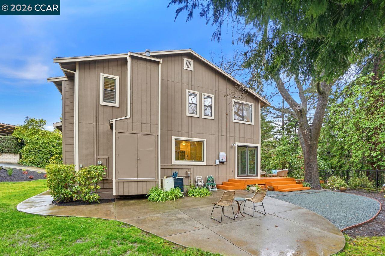 Detail Gallery Image 58 of 60 For 1903 via Ferrari, Lafayette,  CA 94549 - 4 Beds | 2/1 Baths