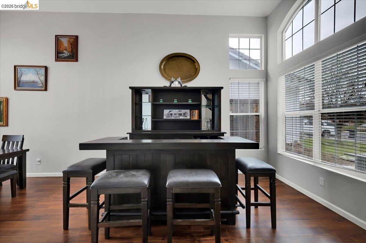 Detail Gallery Image 23 of 58 For 385 Farmington Cir, Roseville,  CA 95678 - 4 Beds | 2/1 Baths