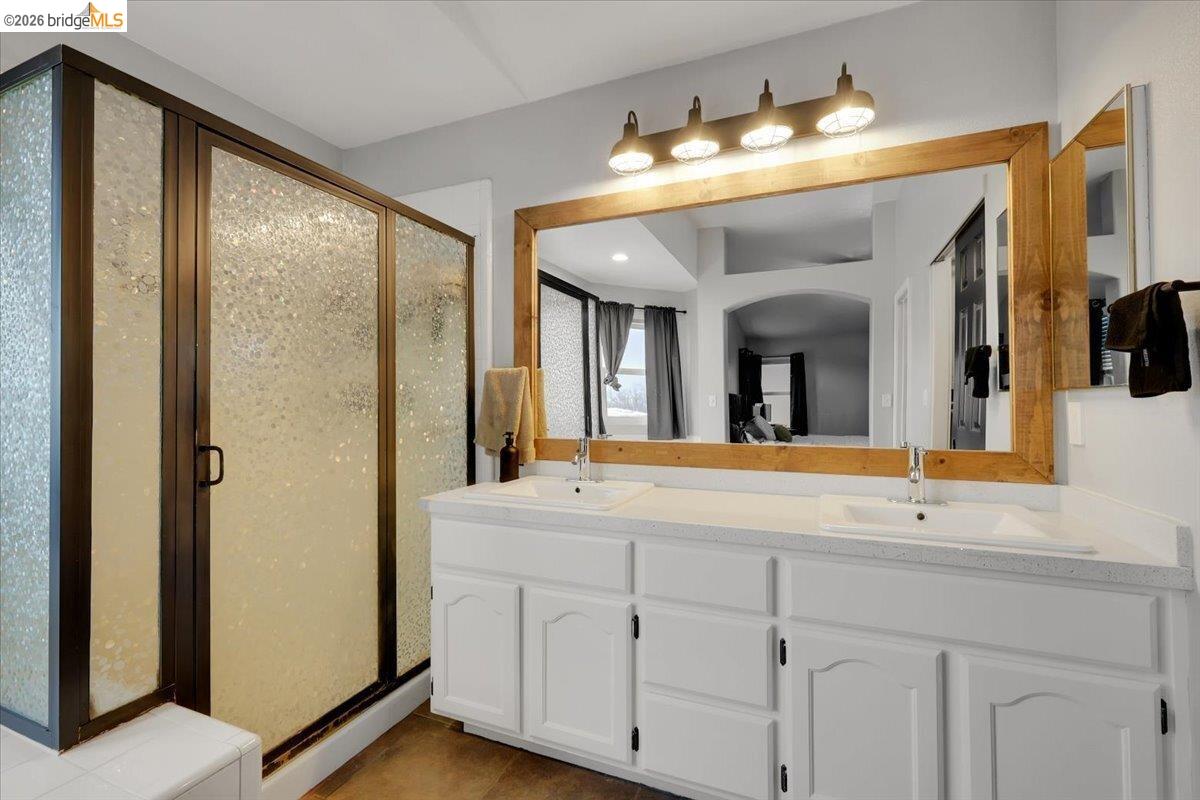 Detail Gallery Image 33 of 58 For 385 Farmington Cir, Roseville,  CA 95678 - 4 Beds | 2/1 Baths