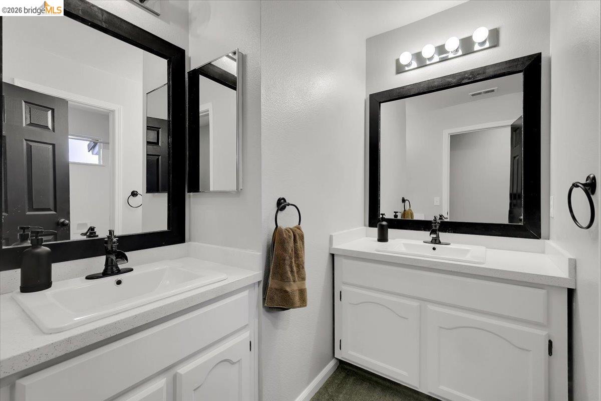 Detail Gallery Image 39 of 58 For 385 Farmington Cir, Roseville,  CA 95678 - 4 Beds | 2/1 Baths