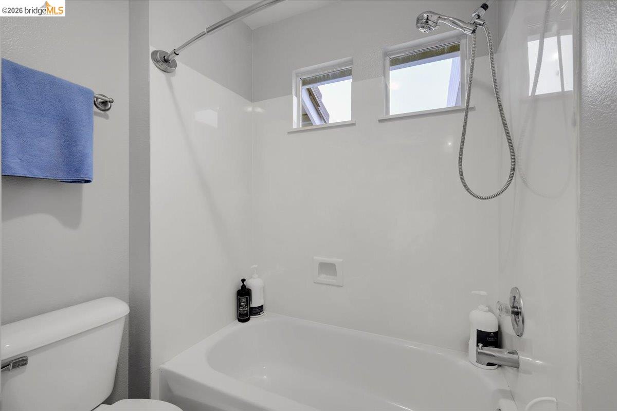 Detail Gallery Image 40 of 58 For 385 Farmington Cir, Roseville,  CA 95678 - 4 Beds | 2/1 Baths