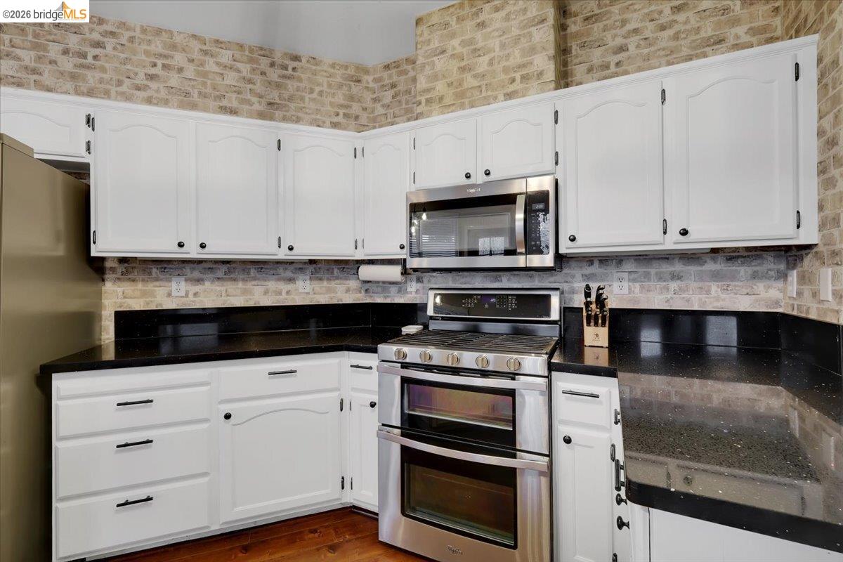 Detail Gallery Image 53 of 58 For 385 Farmington Cir, Roseville,  CA 95678 - 4 Beds | 2/1 Baths