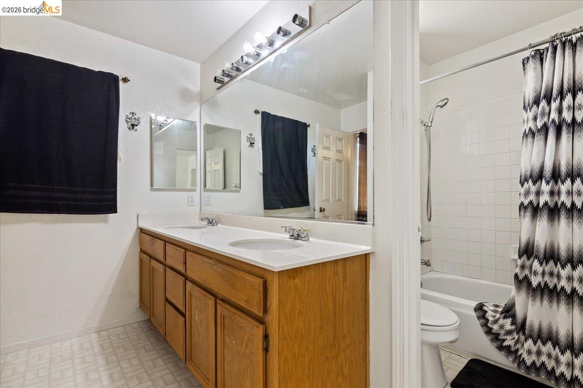 Detail Gallery Image 23 of 28 For 4137 Amargosa Drive, Antioch,  CA 94531 - 4 Beds | 3 Baths