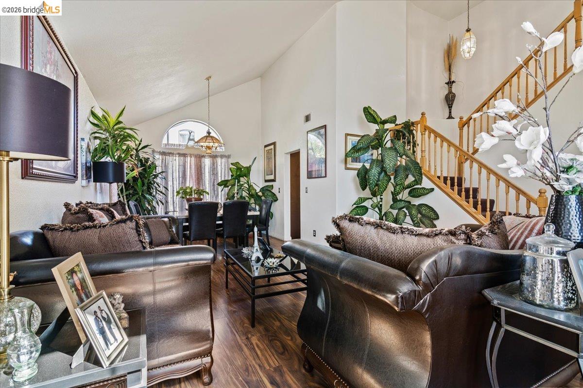 Detail Gallery Image 6 of 28 For 4137 Amargosa Drive, Antioch,  CA 94531 - 4 Beds | 3 Baths