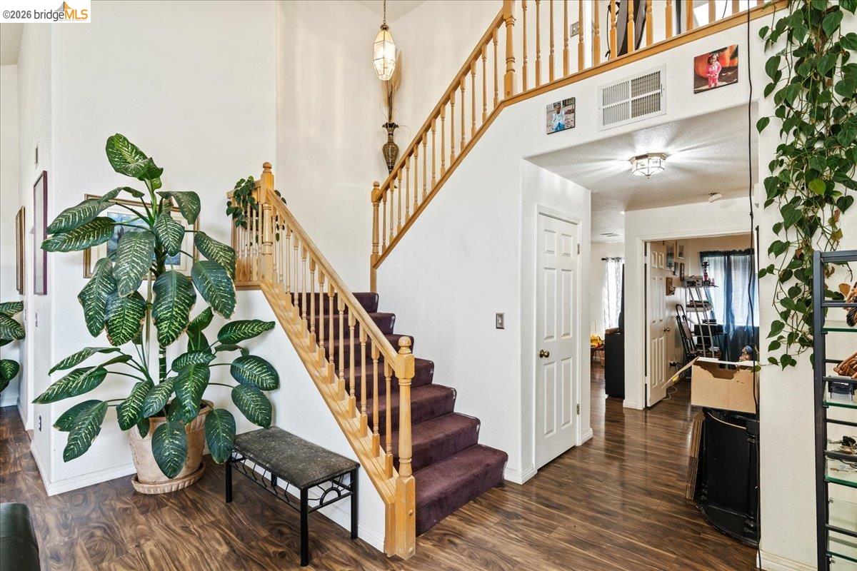 Detail Gallery Image 7 of 28 For 4137 Amargosa Drive, Antioch,  CA 94531 - 4 Beds | 3 Baths