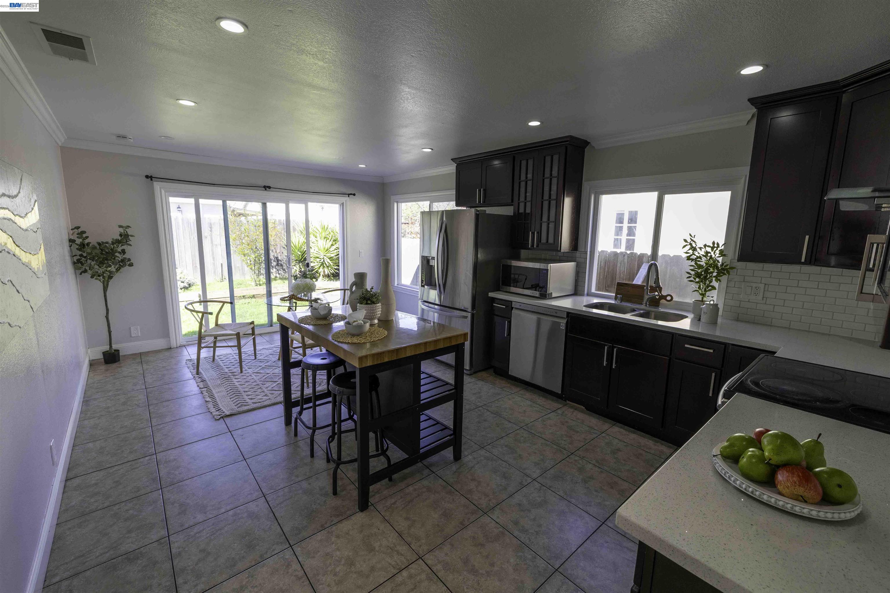 Detail Gallery Image 19 of 44 For 2513 Logsden Way, San Jose,  CA 95122 - 4 Beds | 2 Baths