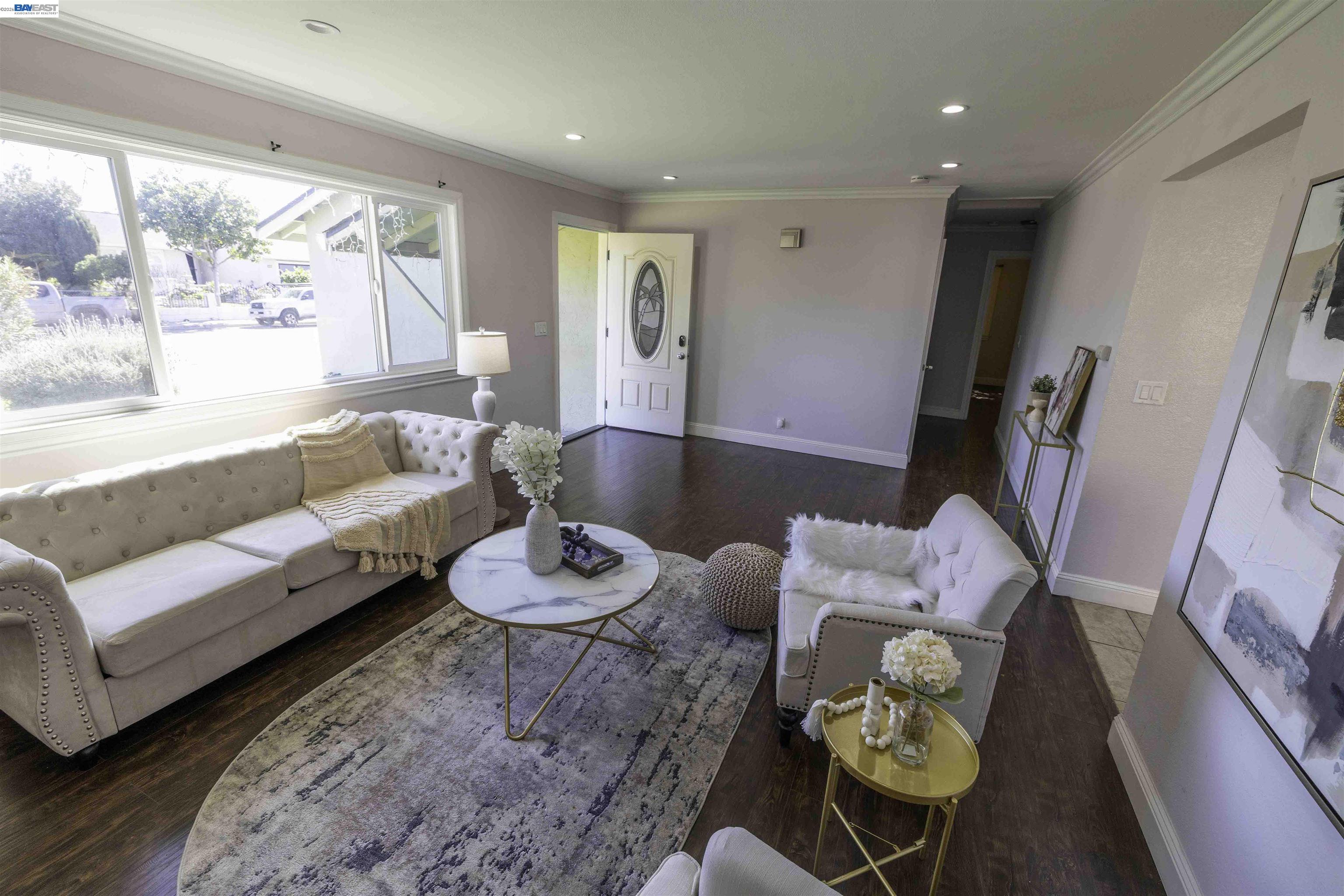 Detail Gallery Image 8 of 44 For 2513 Logsden Way, San Jose,  CA 95122 - 4 Beds | 2 Baths