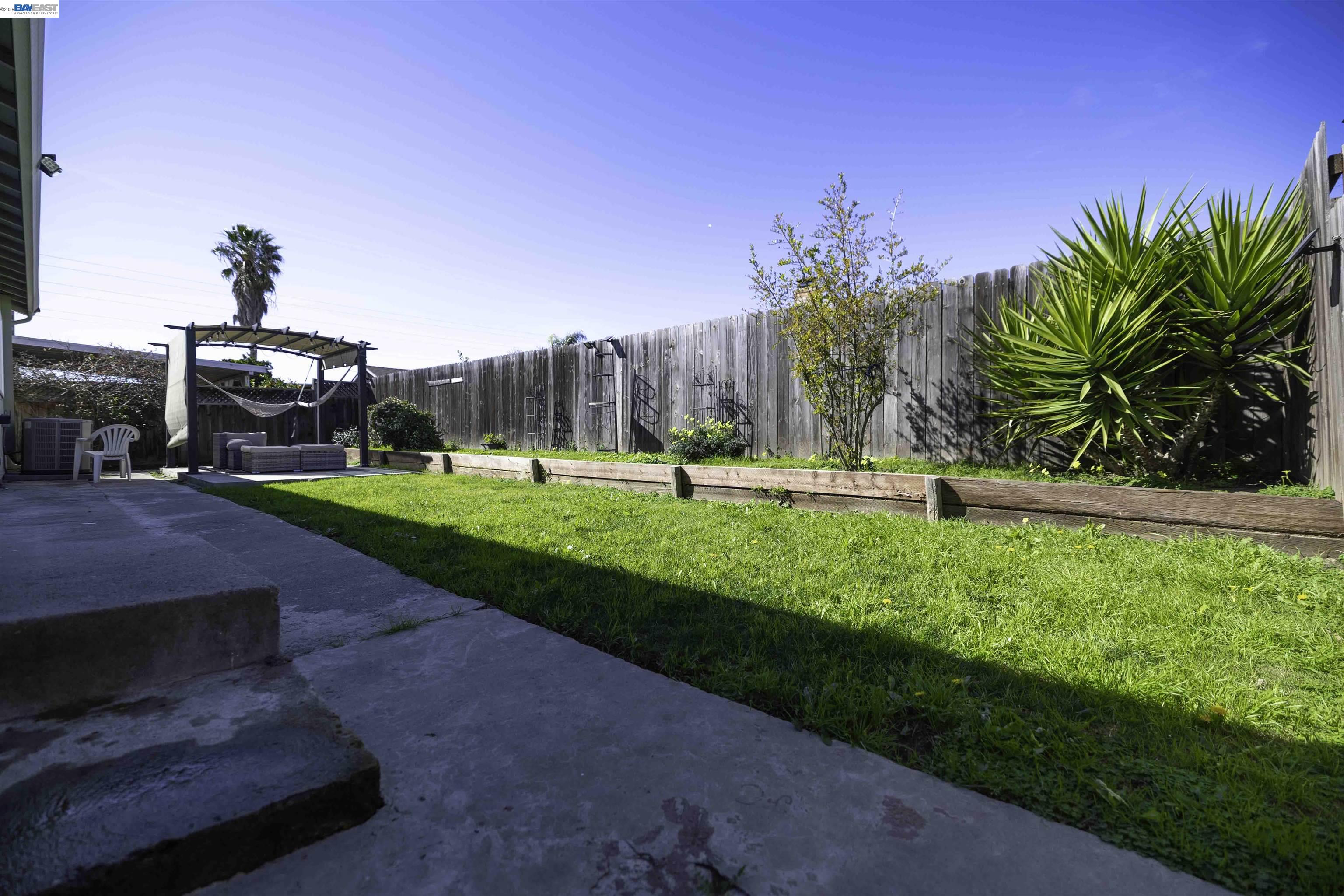 Detail Gallery Image 9 of 44 For 2513 Logsden Way, San Jose,  CA 95122 - 4 Beds | 2 Baths