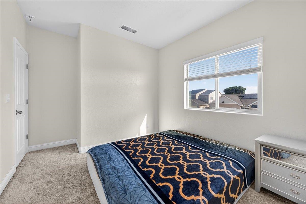 Detail Gallery Image 27 of 48 For 5986 E Pitt Ave, Fresno,  CA 93727 - 4 Beds | 3/1 Baths
