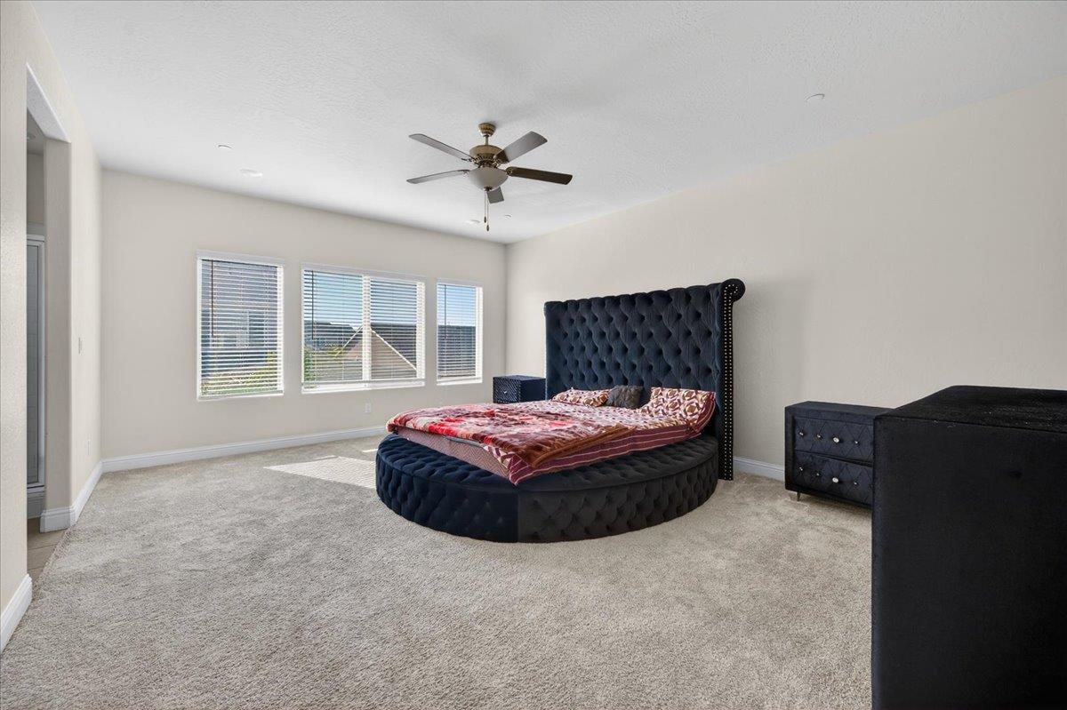 Detail Gallery Image 29 of 48 For 5986 E Pitt Ave, Fresno,  CA 93727 - 4 Beds | 3/1 Baths