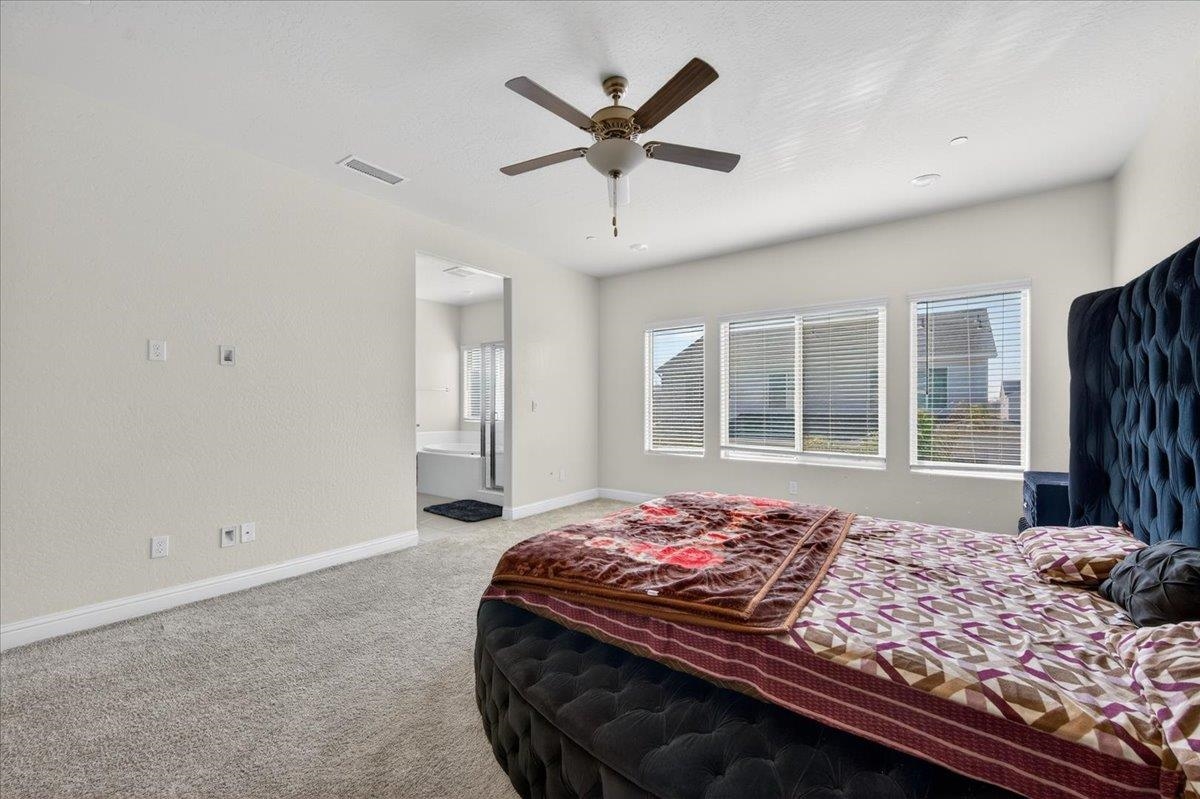 Detail Gallery Image 30 of 48 For 5986 E Pitt Ave, Fresno,  CA 93727 - 4 Beds | 3/1 Baths