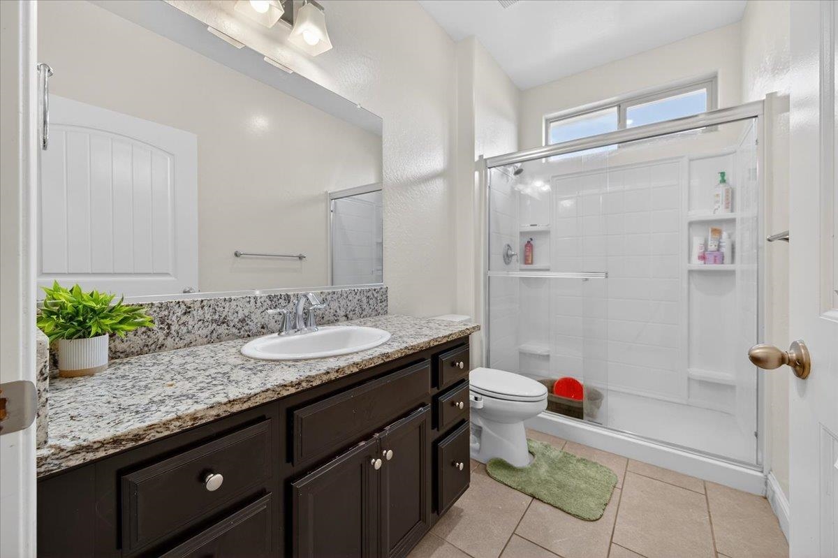 Detail Gallery Image 39 of 48 For 5986 E Pitt Ave, Fresno,  CA 93727 - 4 Beds | 3/1 Baths