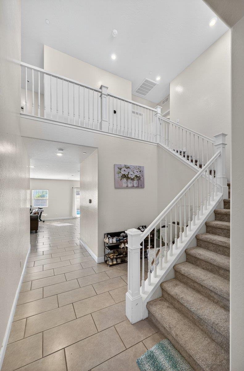 Detail Gallery Image 7 of 48 For 5986 E Pitt Ave, Fresno,  CA 93727 - 4 Beds | 3/1 Baths