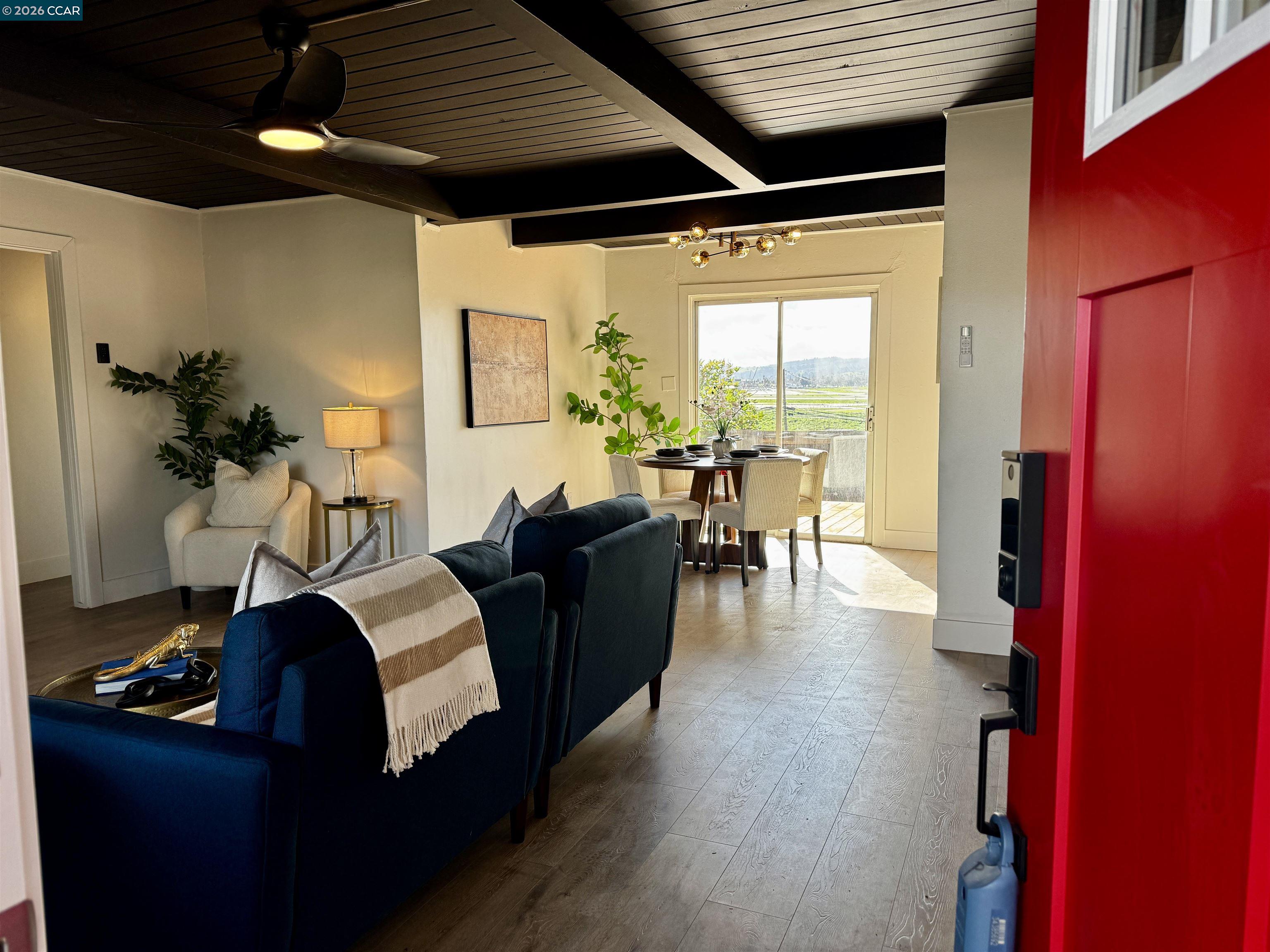 Detail Gallery Image 2 of 21 For 1838 Overhill Rd, Concord,  CA 94520 - 3 Beds | 1 Baths