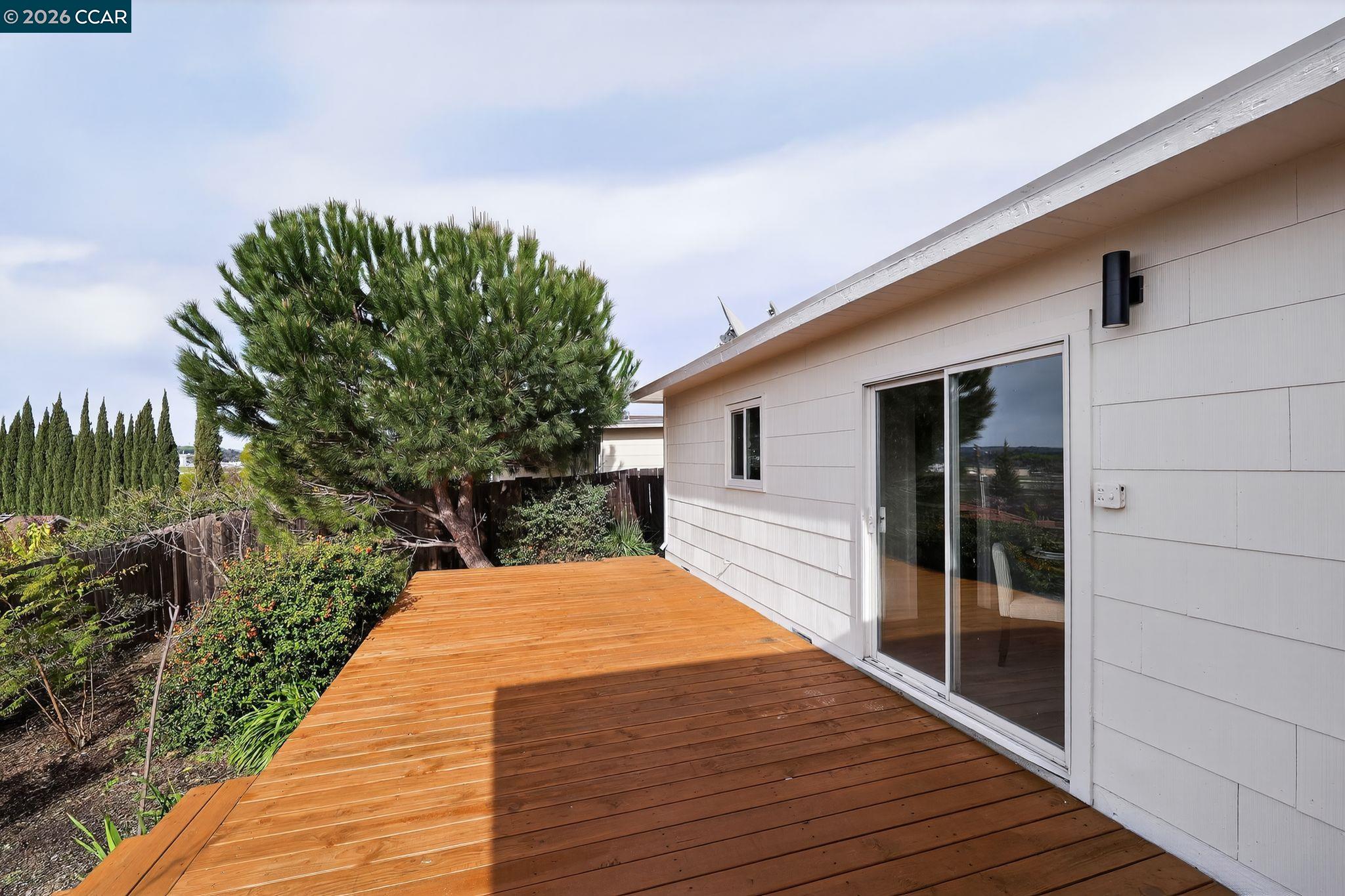 Detail Gallery Image 24 of 25 For 1838 Overhill Rd, Concord,  CA 94520 - 3 Beds | 1 Baths