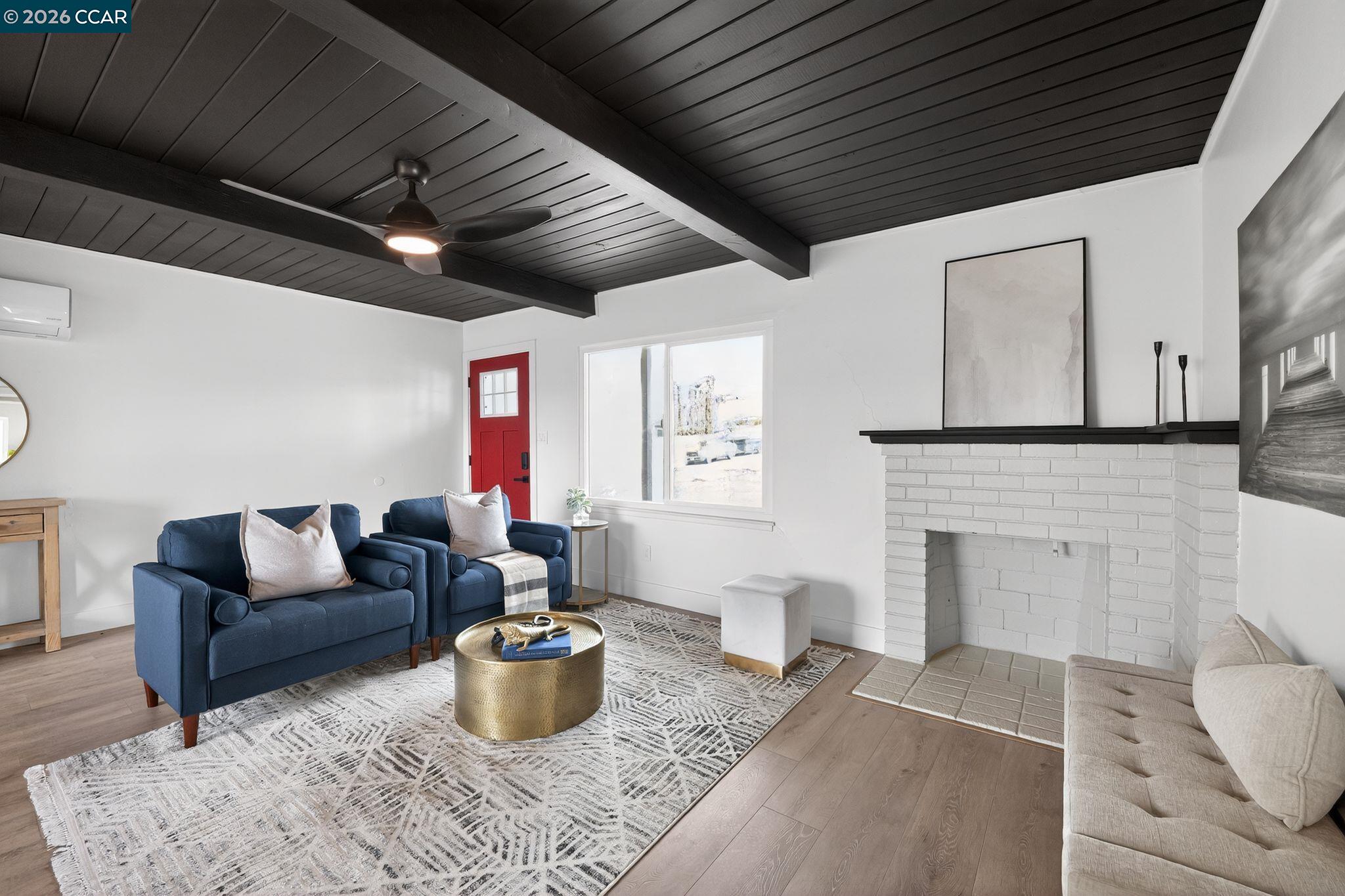 Detail Gallery Image 4 of 25 For 1838 Overhill Rd, Concord,  CA 94520 - 3 Beds | 1 Baths