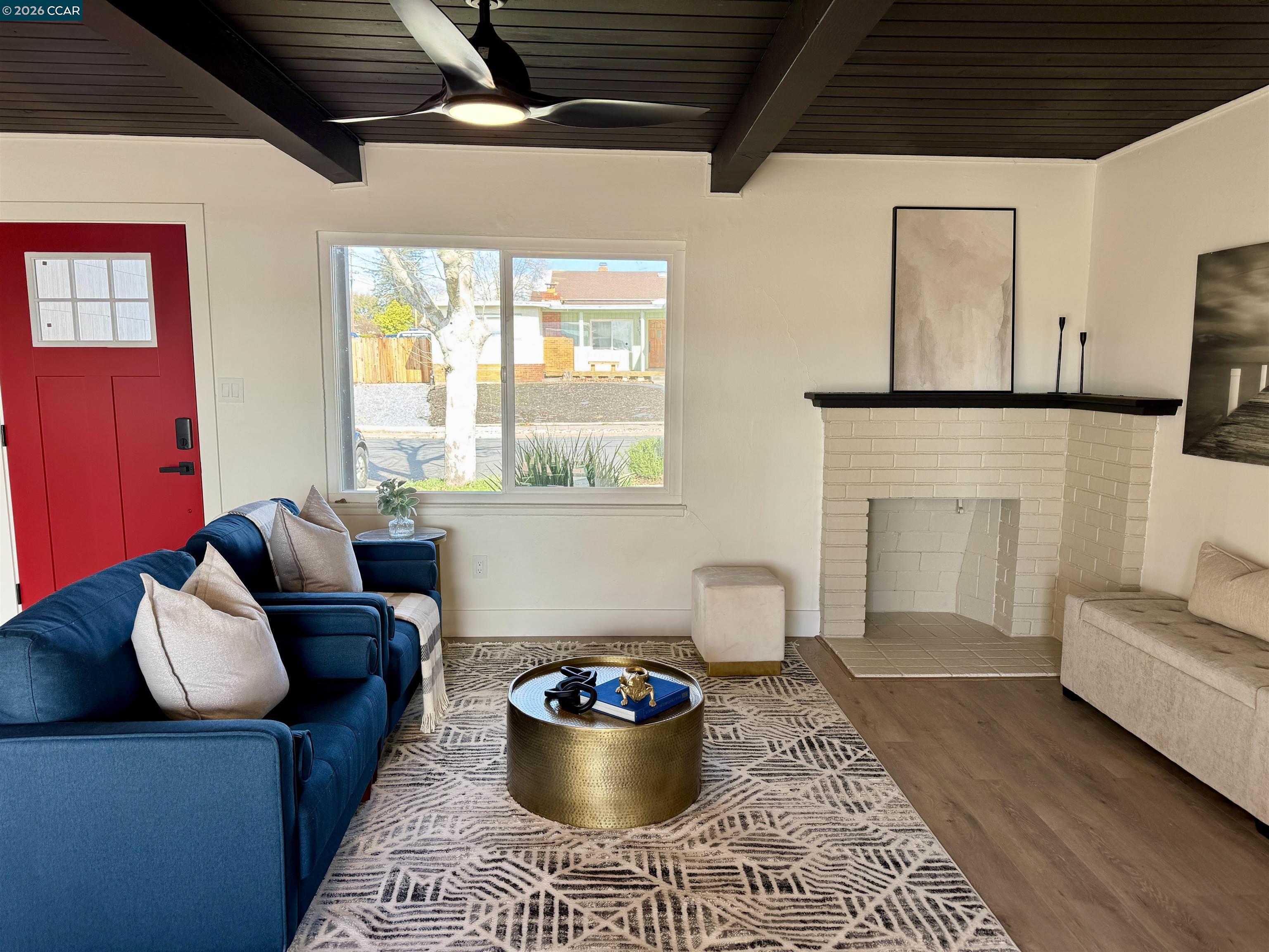 Detail Gallery Image 10 of 21 For 1838 Overhill Rd, Concord,  CA 94520 - 3 Beds | 1 Baths