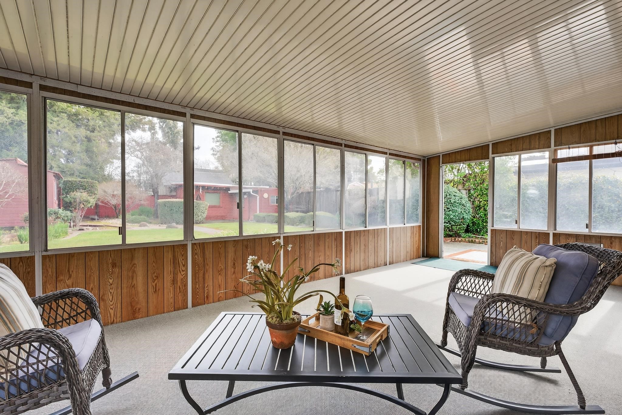 Detail Gallery Image 15 of 21 For 22079 Queen St, Castro Valley,  CA 94546 - 2 Beds | 1 Baths