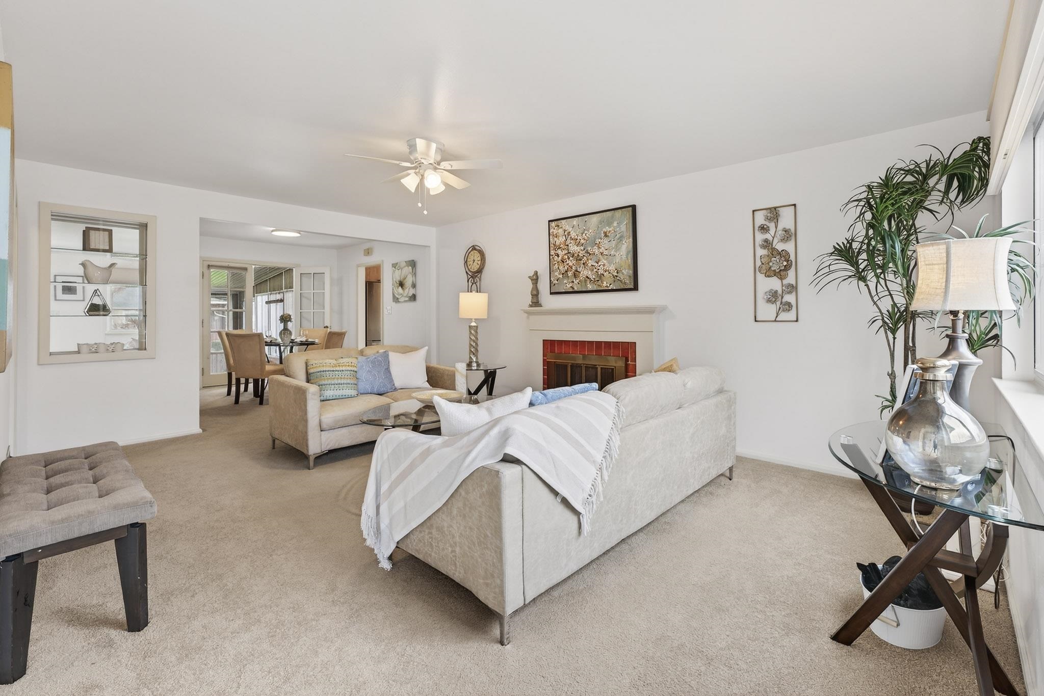 Detail Gallery Image 4 of 21 For 22079 Queen St, Castro Valley,  CA 94546 - 2 Beds | 1 Baths