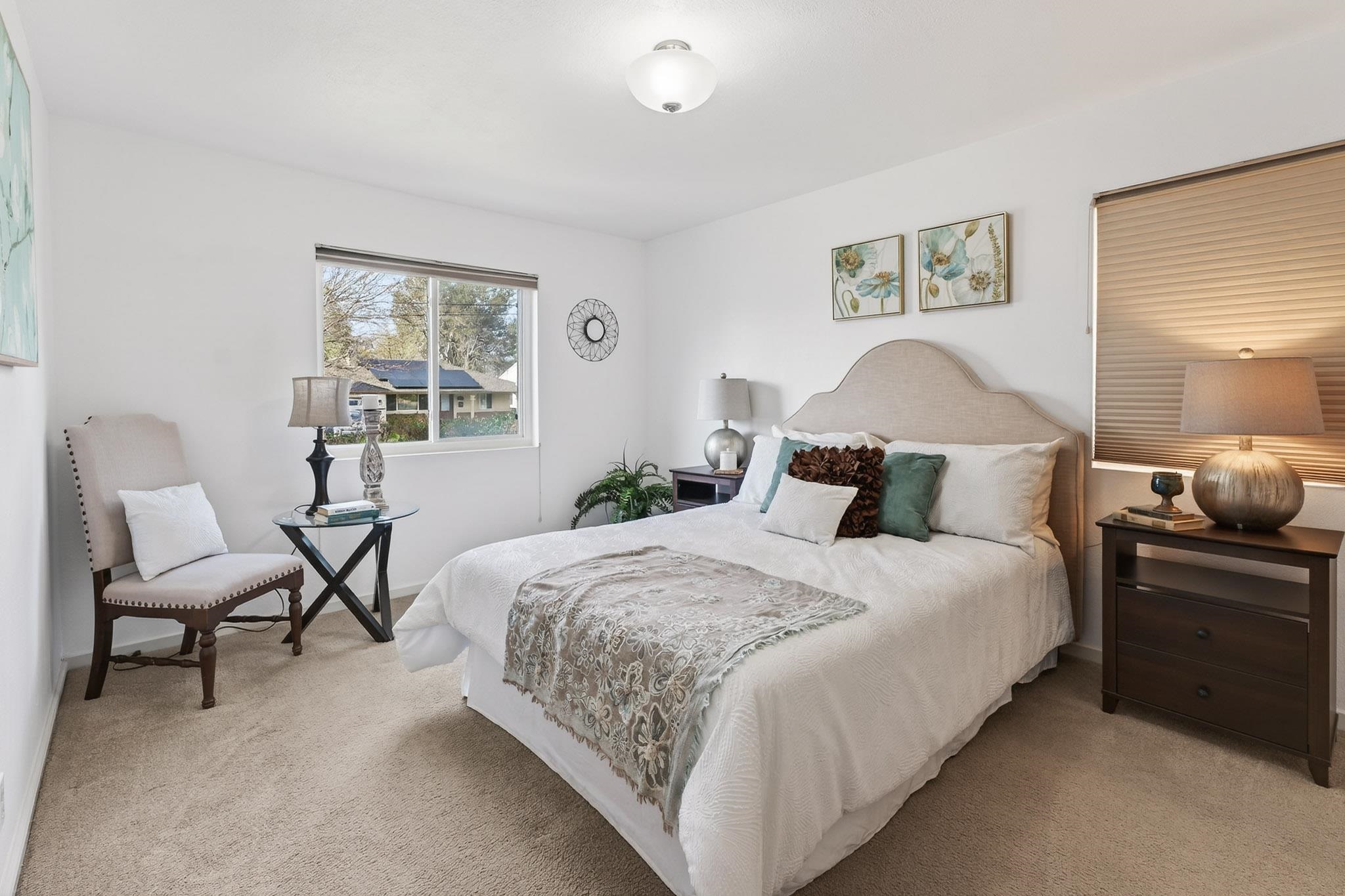 Detail Gallery Image 9 of 21 For 22079 Queen St, Castro Valley,  CA 94546 - 2 Beds | 1 Baths