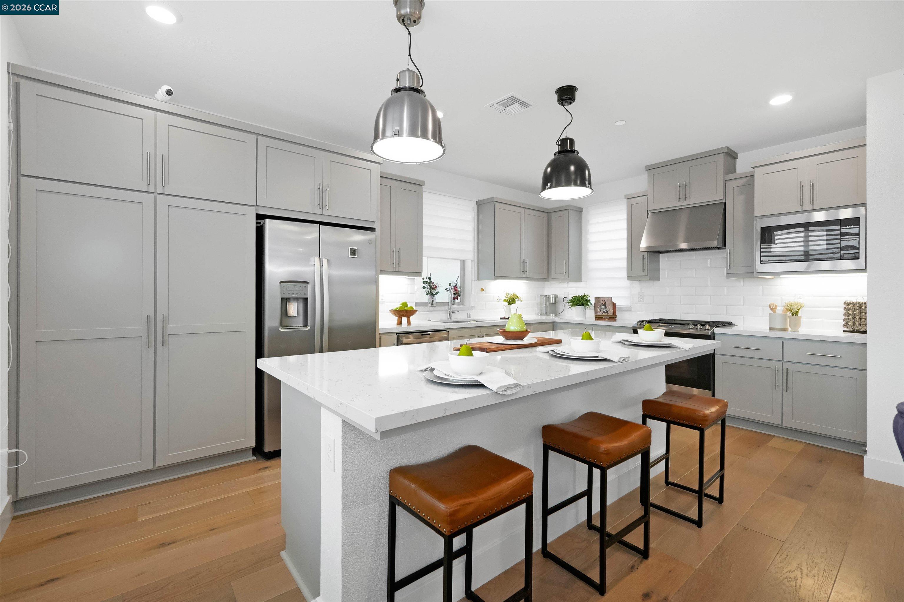 Detail Gallery Image 14 of 60 For 5860 Silhouette Ct, Dublin,  CA 94568 - 5 Beds | 4 Baths