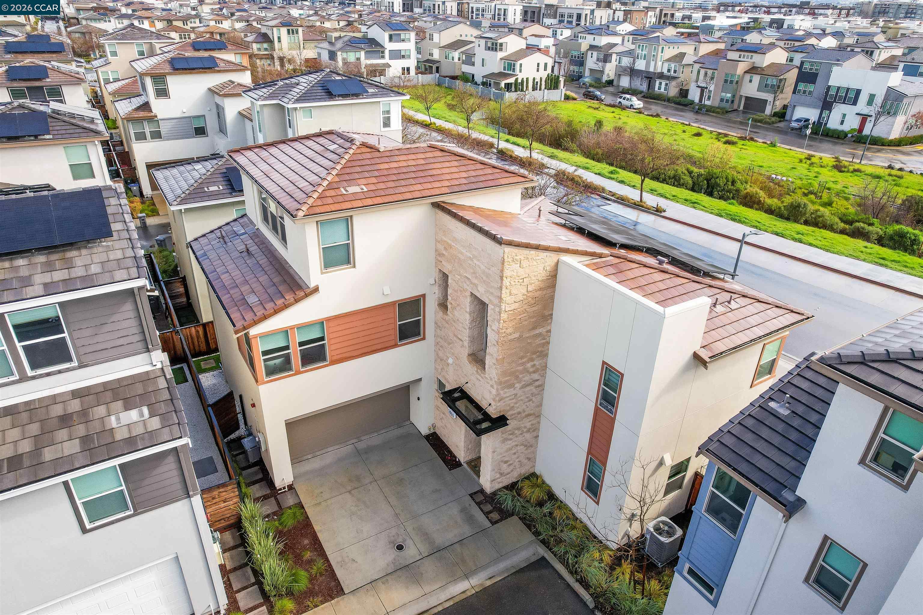 Detail Gallery Image 3 of 60 For 5860 Silhouette Ct, Dublin,  CA 94568 - 5 Beds | 4 Baths