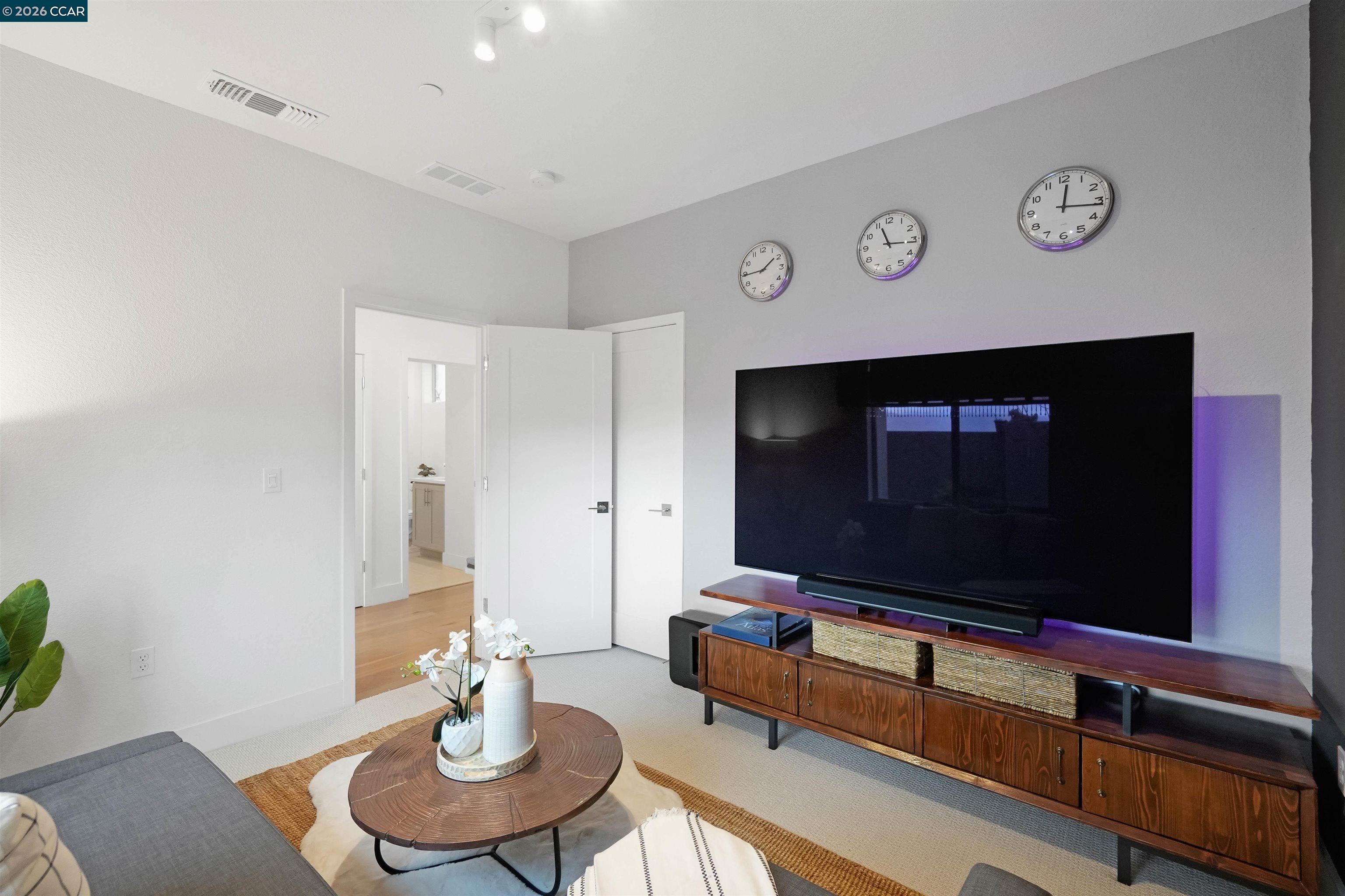 Detail Gallery Image 24 of 60 For 5860 Silhouette Ct, Dublin,  CA 94568 - 5 Beds | 4 Baths