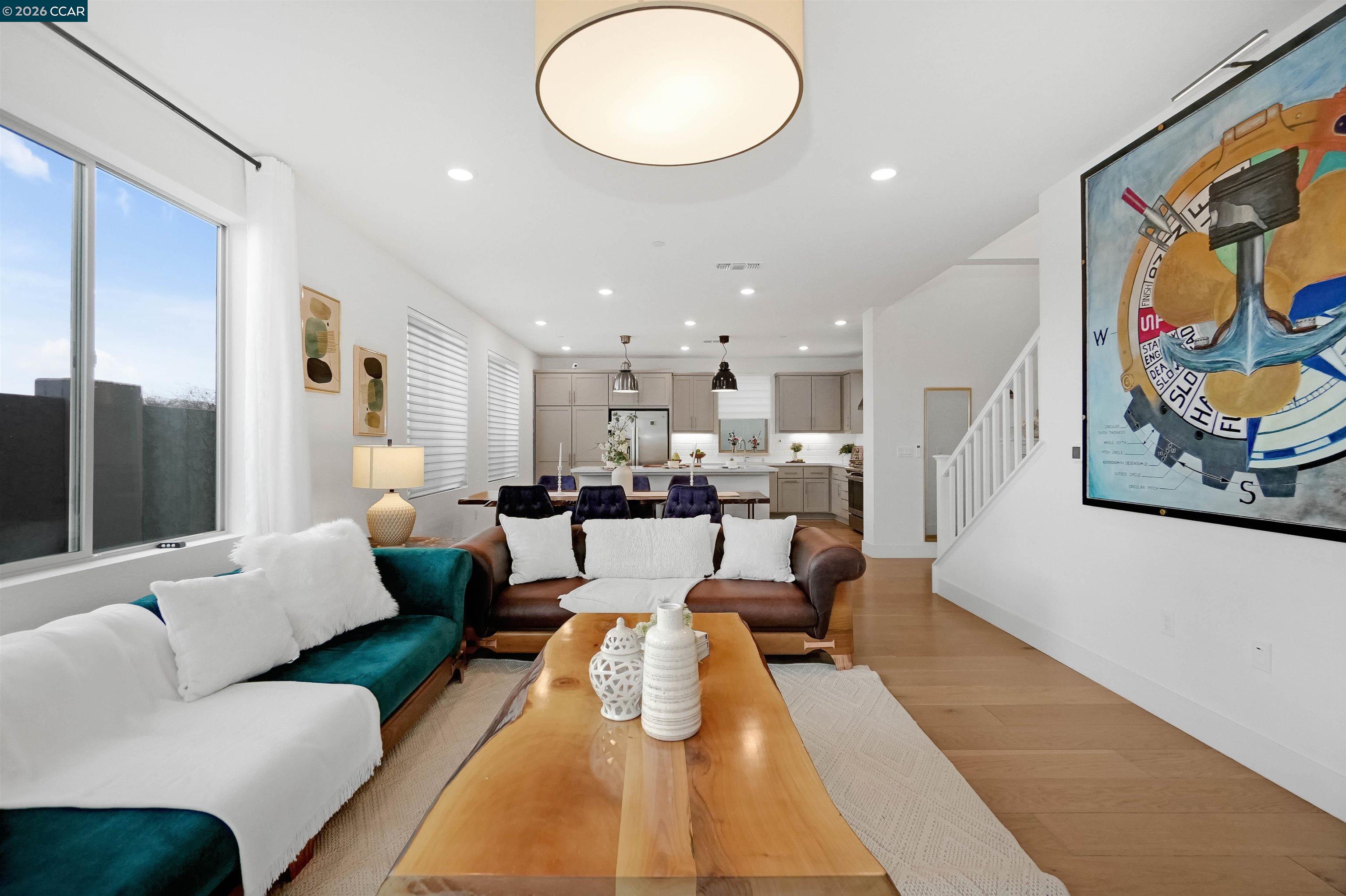 Detail Gallery Image 8 of 60 For 5860 Silhouette Ct, Dublin,  CA 94568 - 5 Beds | 4 Baths