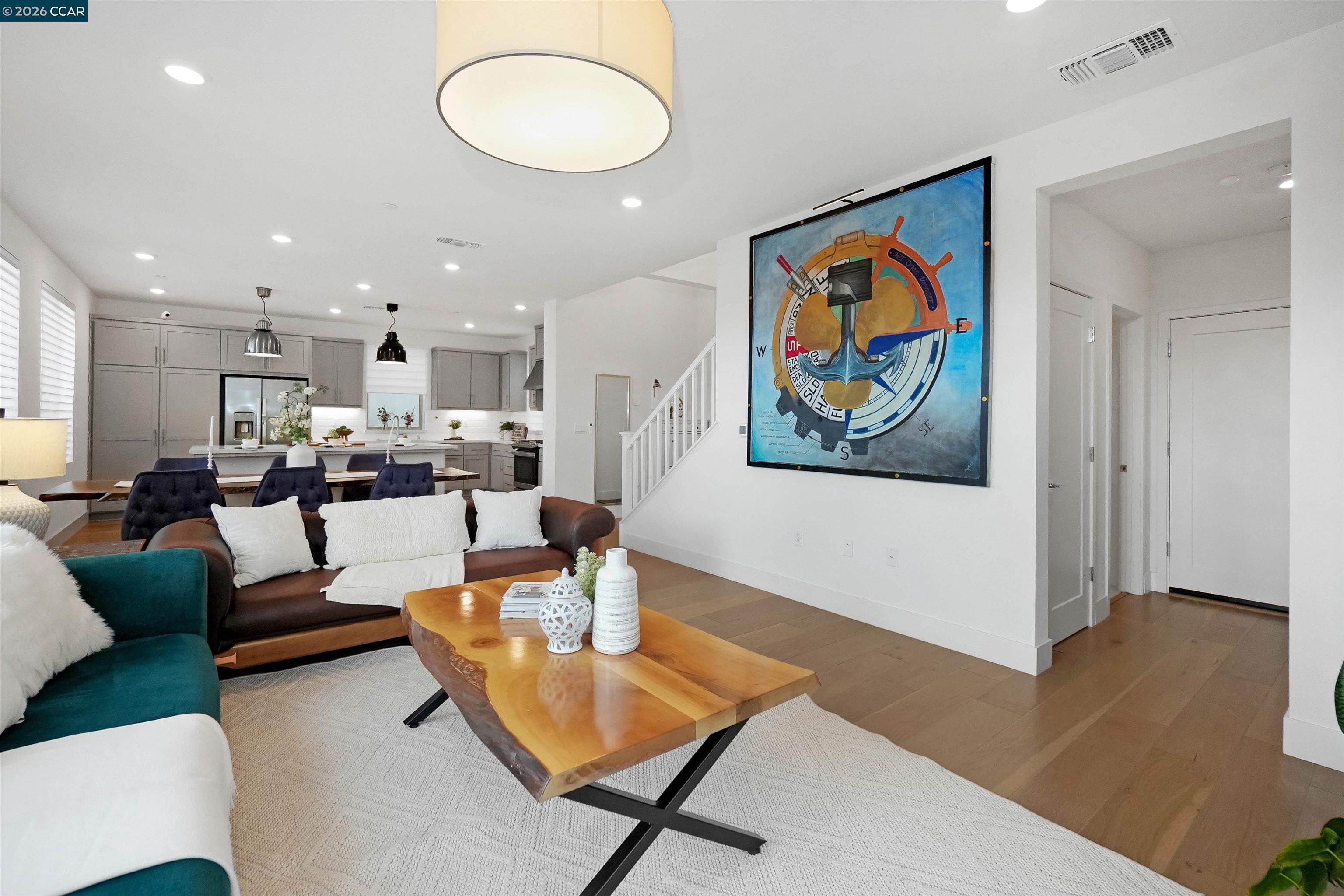 Detail Gallery Image 9 of 60 For 5860 Silhouette Ct, Dublin,  CA 94568 - 5 Beds | 4 Baths