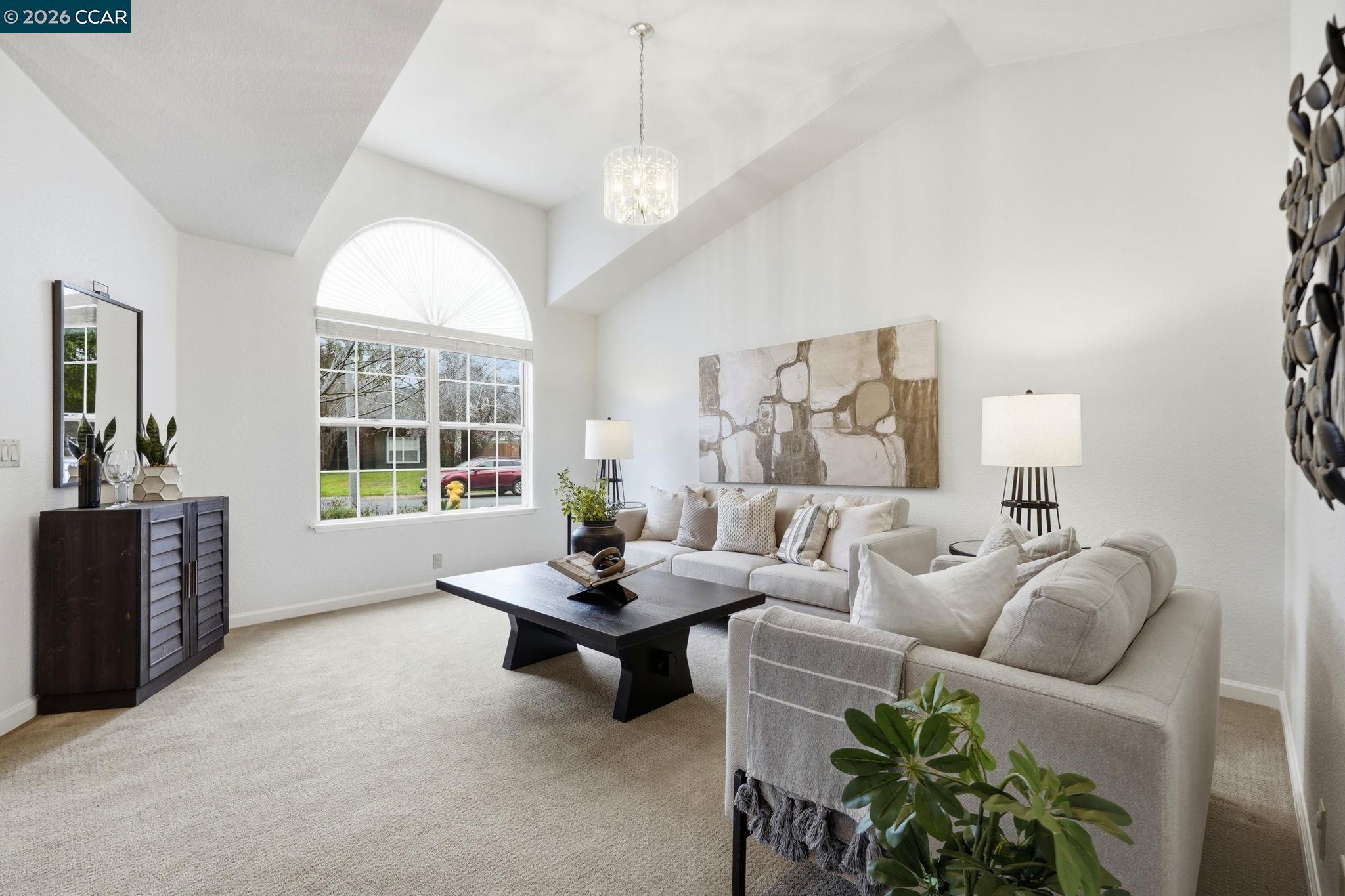 Detail Gallery Image 10 of 46 For 5585 Tudor Way, Loomis,  CA 95650 - 3 Beds | 2 Baths