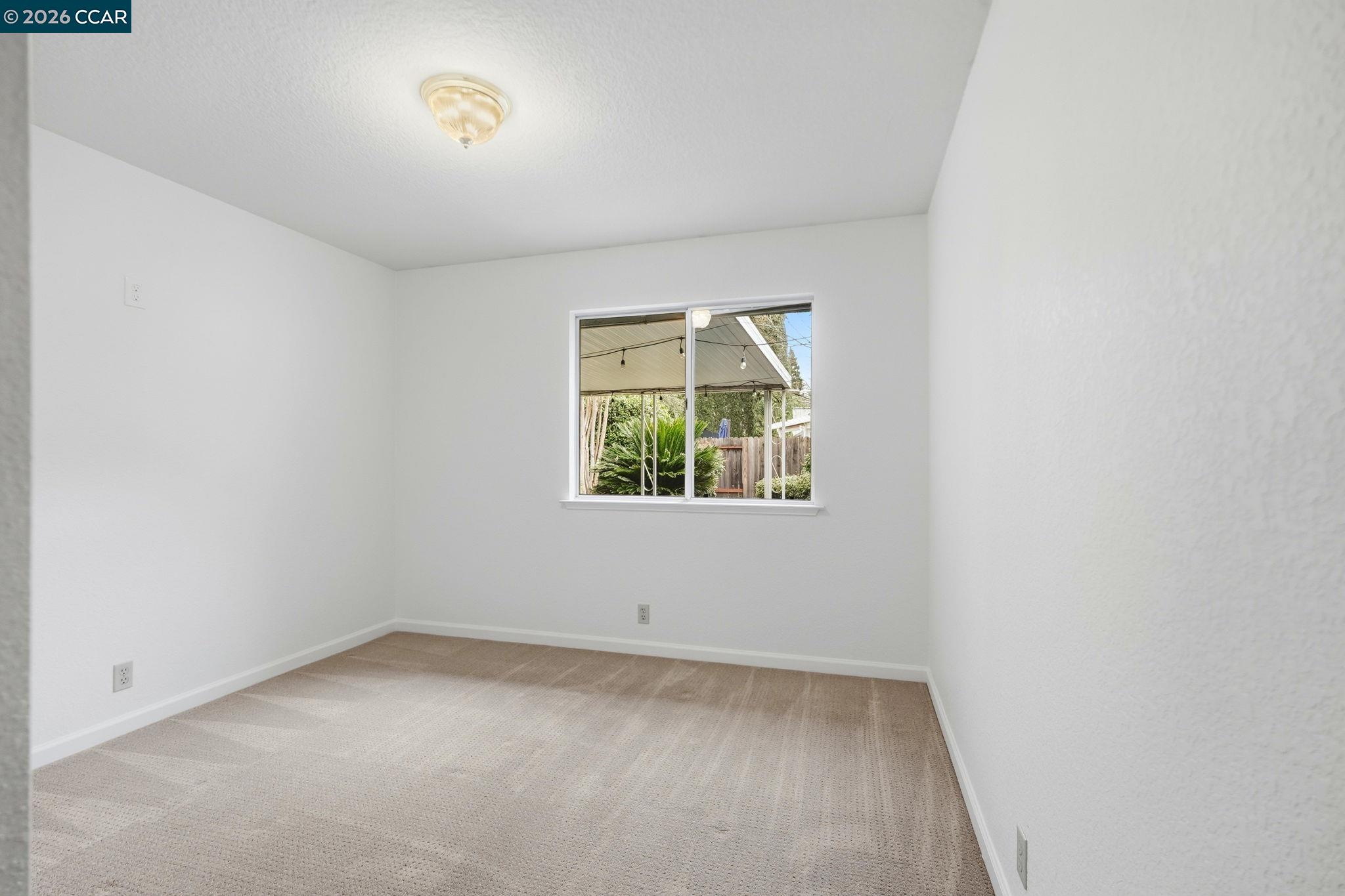 Detail Gallery Image 23 of 46 For 5585 Tudor Way, Loomis,  CA 95650 - 3 Beds | 2 Baths