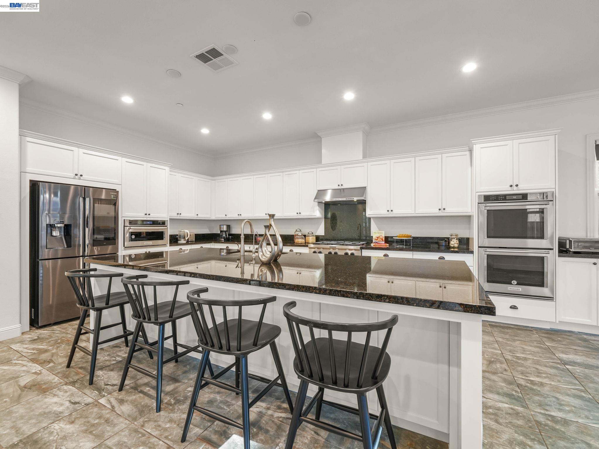 Detail Gallery Image 14 of 60 For 2094 Elderberry Dr, San Ramon,  CA 94582 - 5 Beds | 5/1 Baths