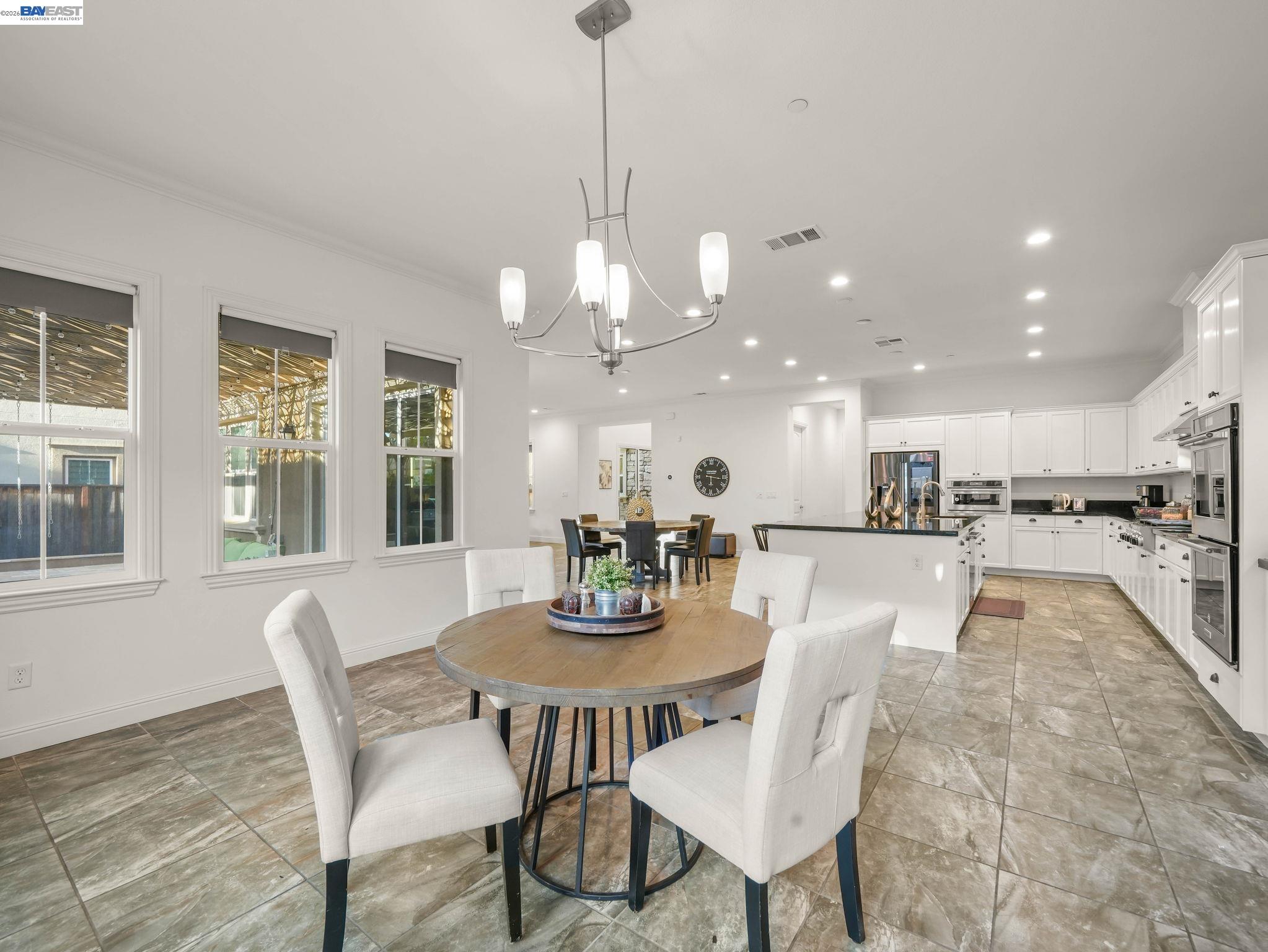 Detail Gallery Image 17 of 60 For 2094 Elderberry Dr, San Ramon,  CA 94582 - 5 Beds | 5/1 Baths