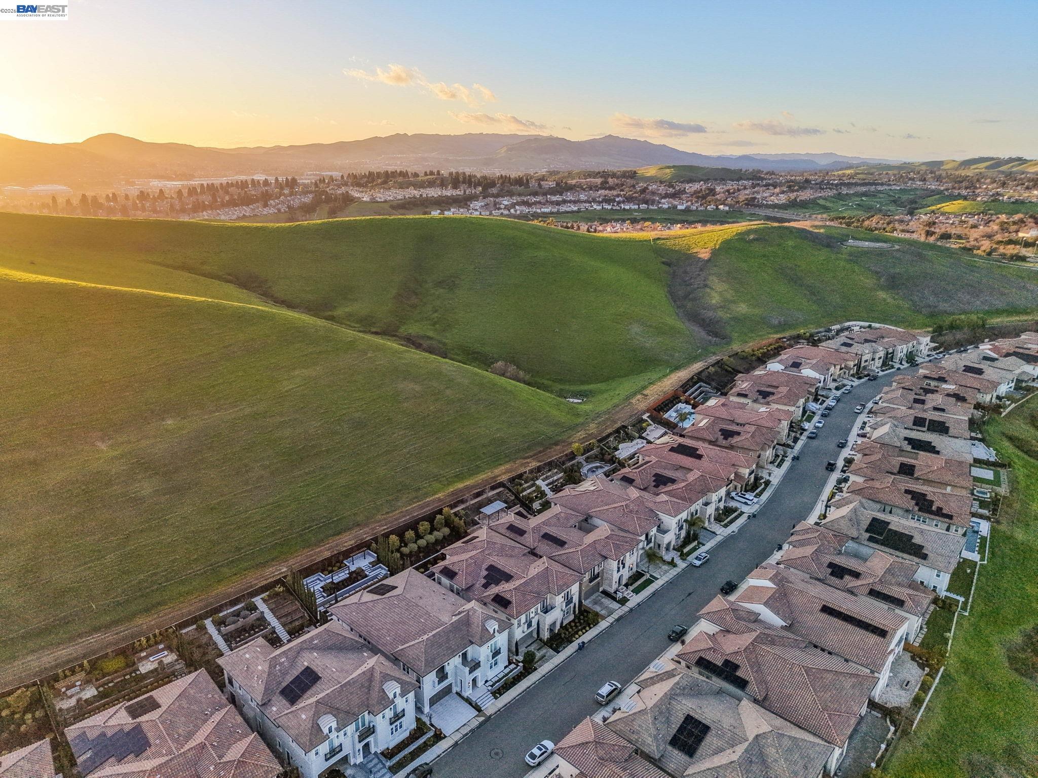 Detail Gallery Image 3 of 60 For 2094 Elderberry Dr, San Ramon,  CA 94582 - 5 Beds | 5/1 Baths