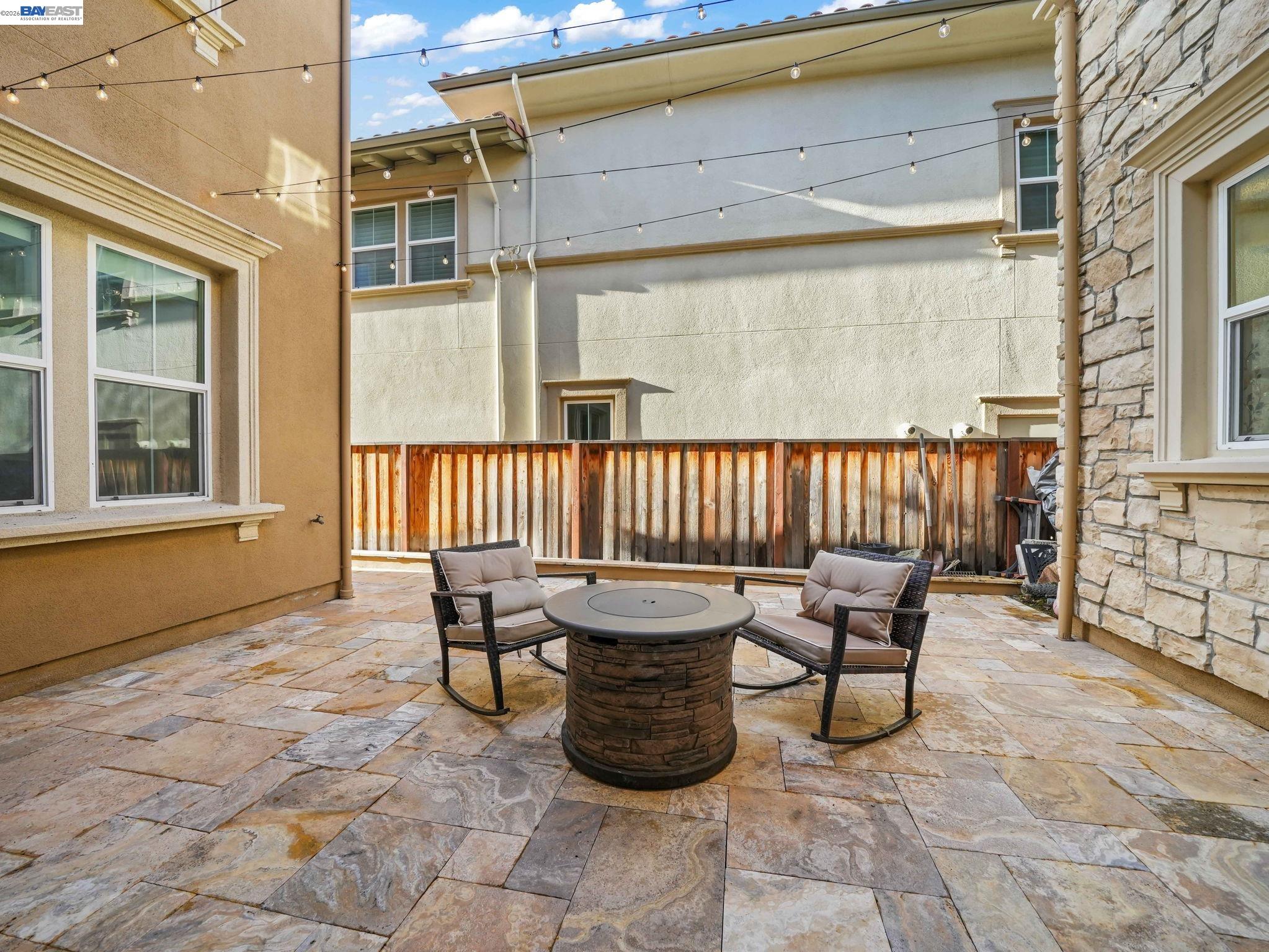 Detail Gallery Image 7 of 60 For 2094 Elderberry Dr, San Ramon,  CA 94582 - 5 Beds | 5/1 Baths